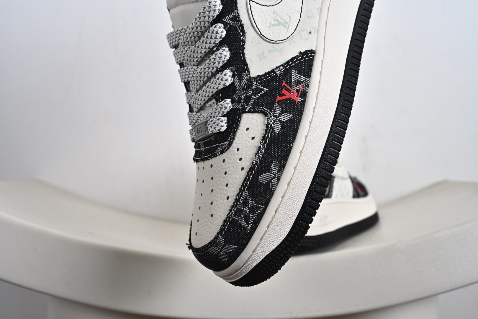 Nike Air Force 1 '07 Low “LV联名——牛仔米黑缝线”空军一号 低帮 运动鞋 MZ9588-815