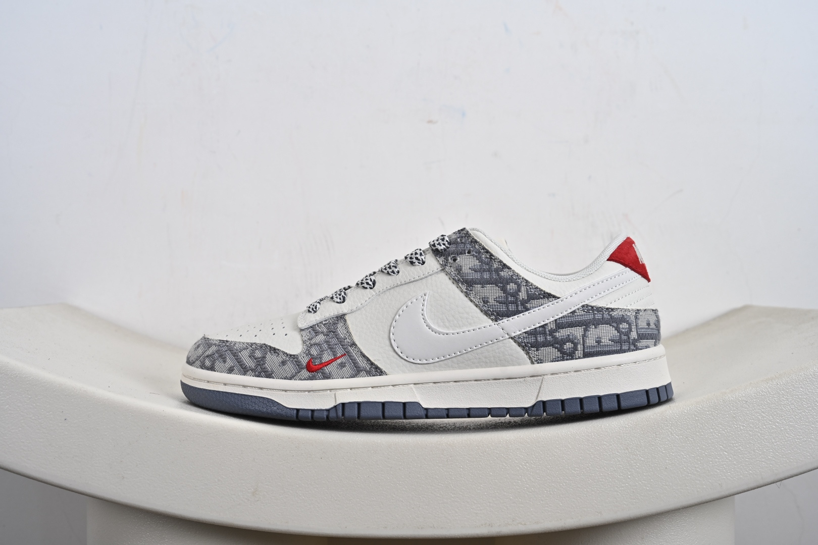 NK SB Dunk Low“迪*灰花纹” 周年高端定制 低帮休闲板鞋 CS1688-122