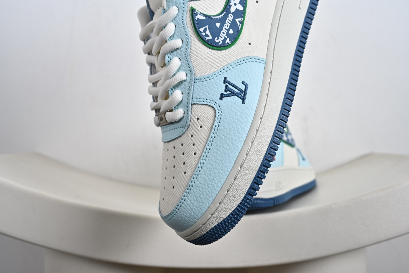 Nike Air Force 1 Low LV联名 YF9511-809