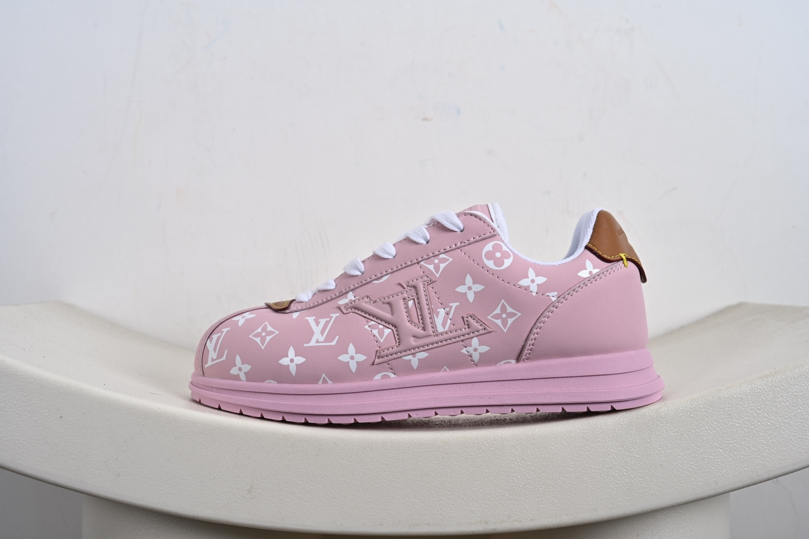 260 外贸跑量专供 Ni x Louis Vuitton LV联名款 阿甘 低帮运动休闲鞋