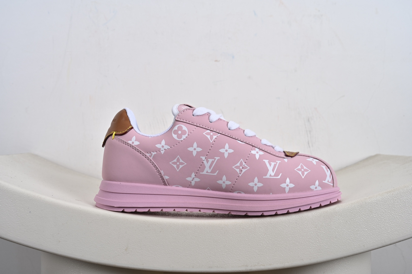 260 外贸跑量专供 Ni x Louis Vuitton LV联名款 阿甘 低帮运动休闲鞋