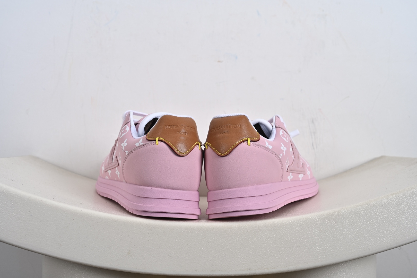 260 外贸跑量专供 Ni x Louis Vuitton LV联名款 阿甘 低帮运动休闲鞋