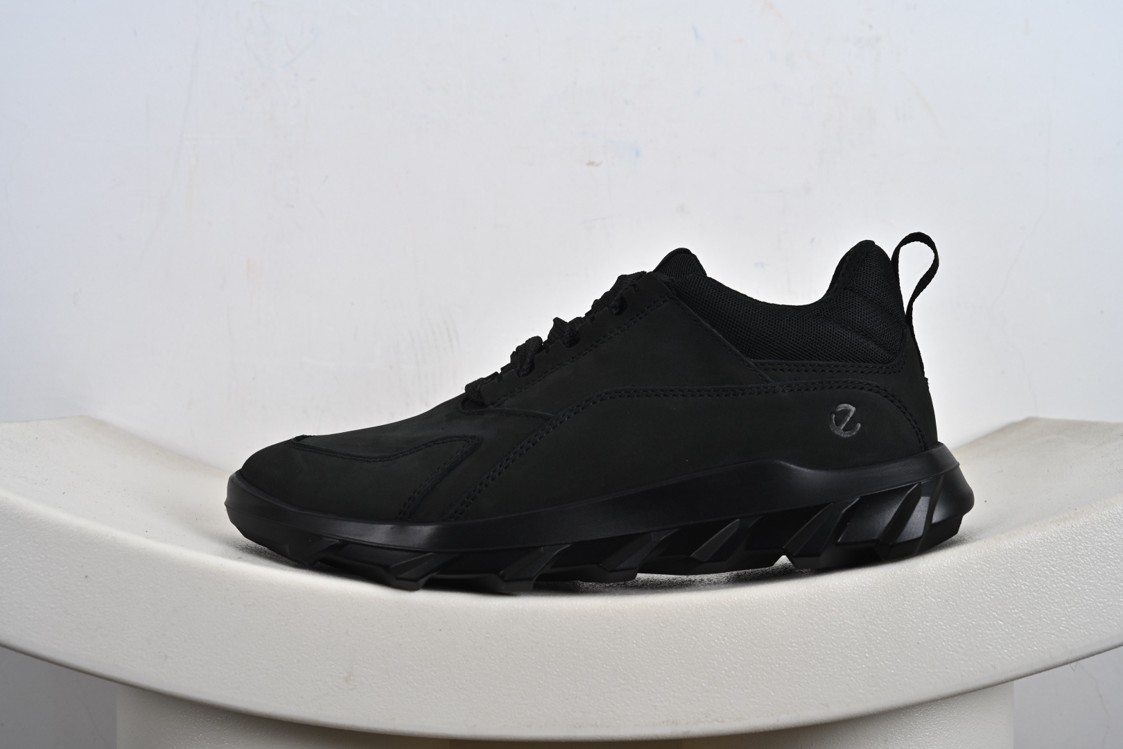 220 Ecco/爱步#820314 头层磨砂牛皮经典和现代工艺品质融合 精选小牛皮面料 百搭休闲老爹健步鞋