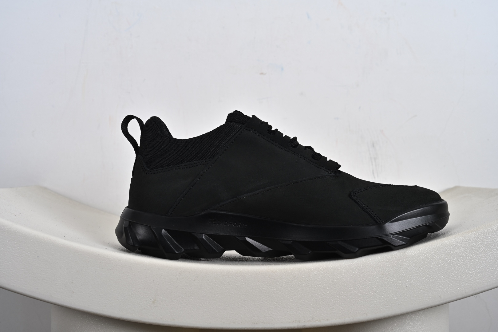 220 Ecco/爱步#820314 头层磨砂牛皮经典和现代工艺品质融合 精选小牛皮面料 百搭休闲老爹健步鞋