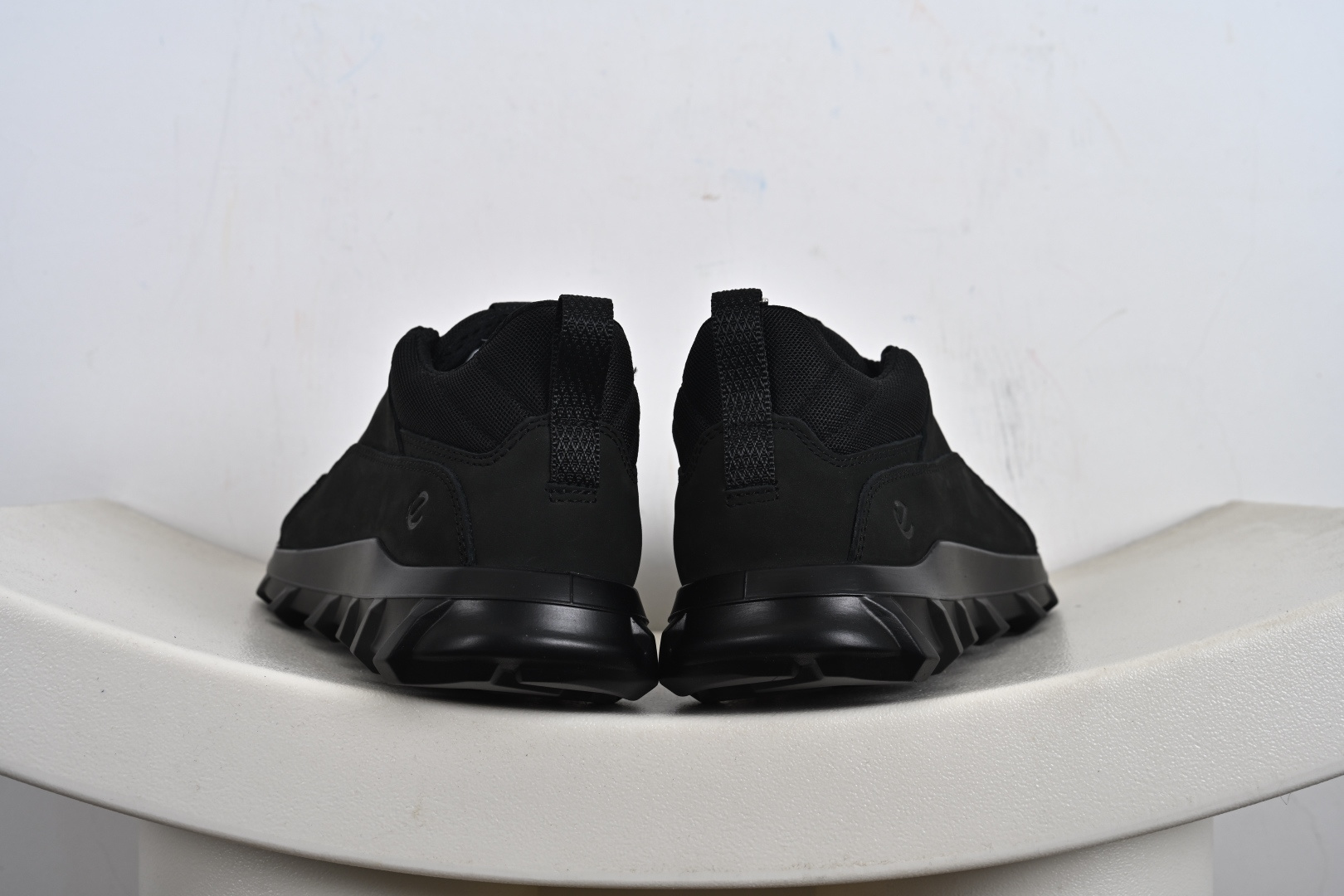 220 Ecco/爱步#820314 头层磨砂牛皮经典和现代工艺品质融合 精选小牛皮面料 百搭休闲老爹健步鞋