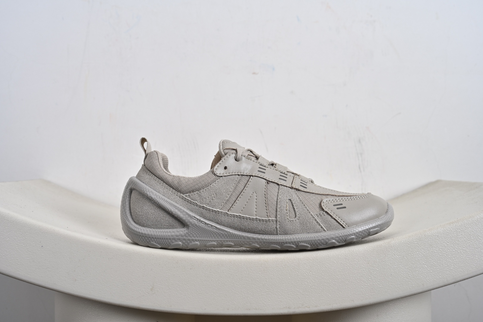 260 ecco爱步 BIOM LITE W 25秋 低帮 休闲鞋砂砾灰 802433
