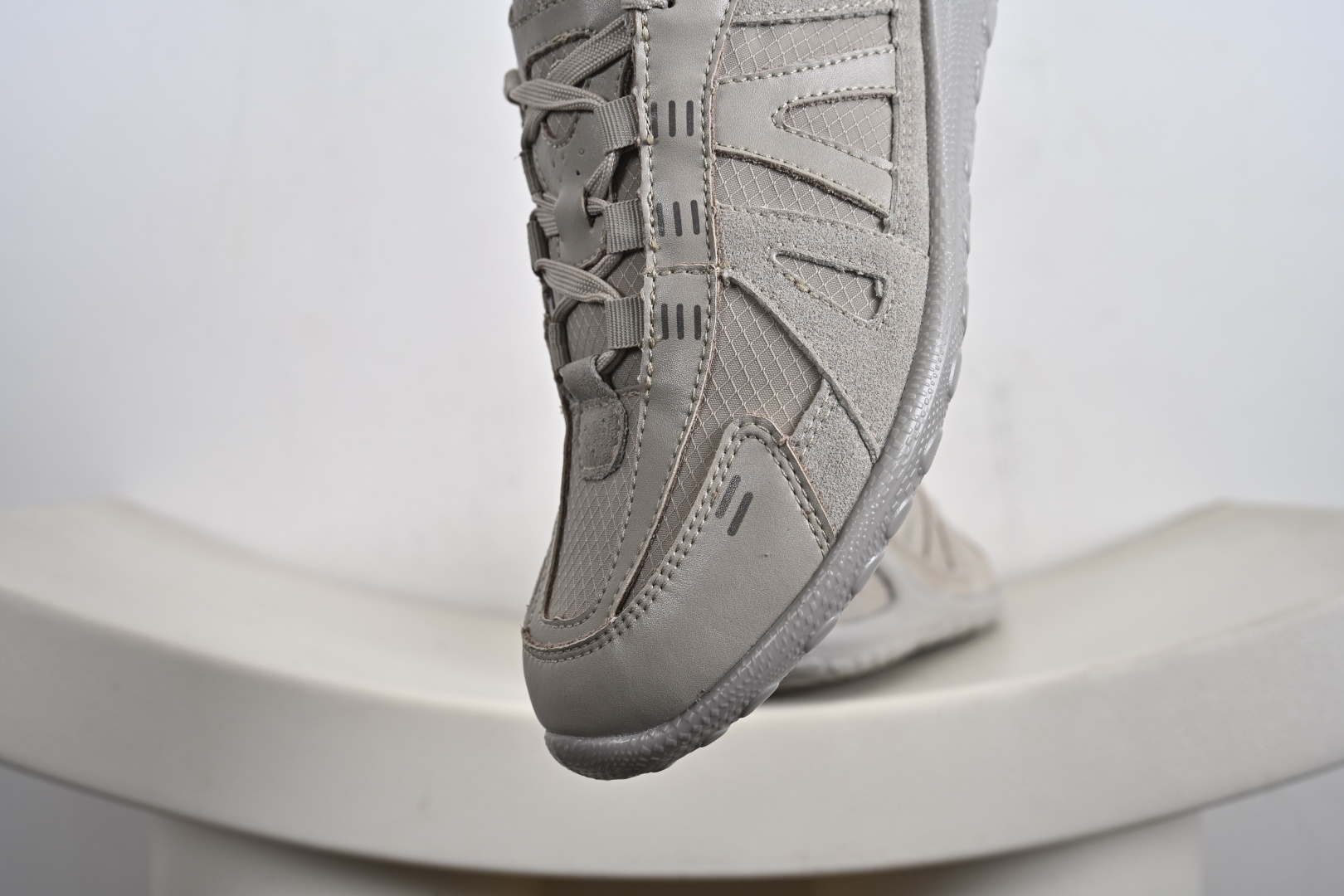 260 ecco爱步 BIOM LITE W 25秋 低帮 休闲鞋砂砾灰 802433