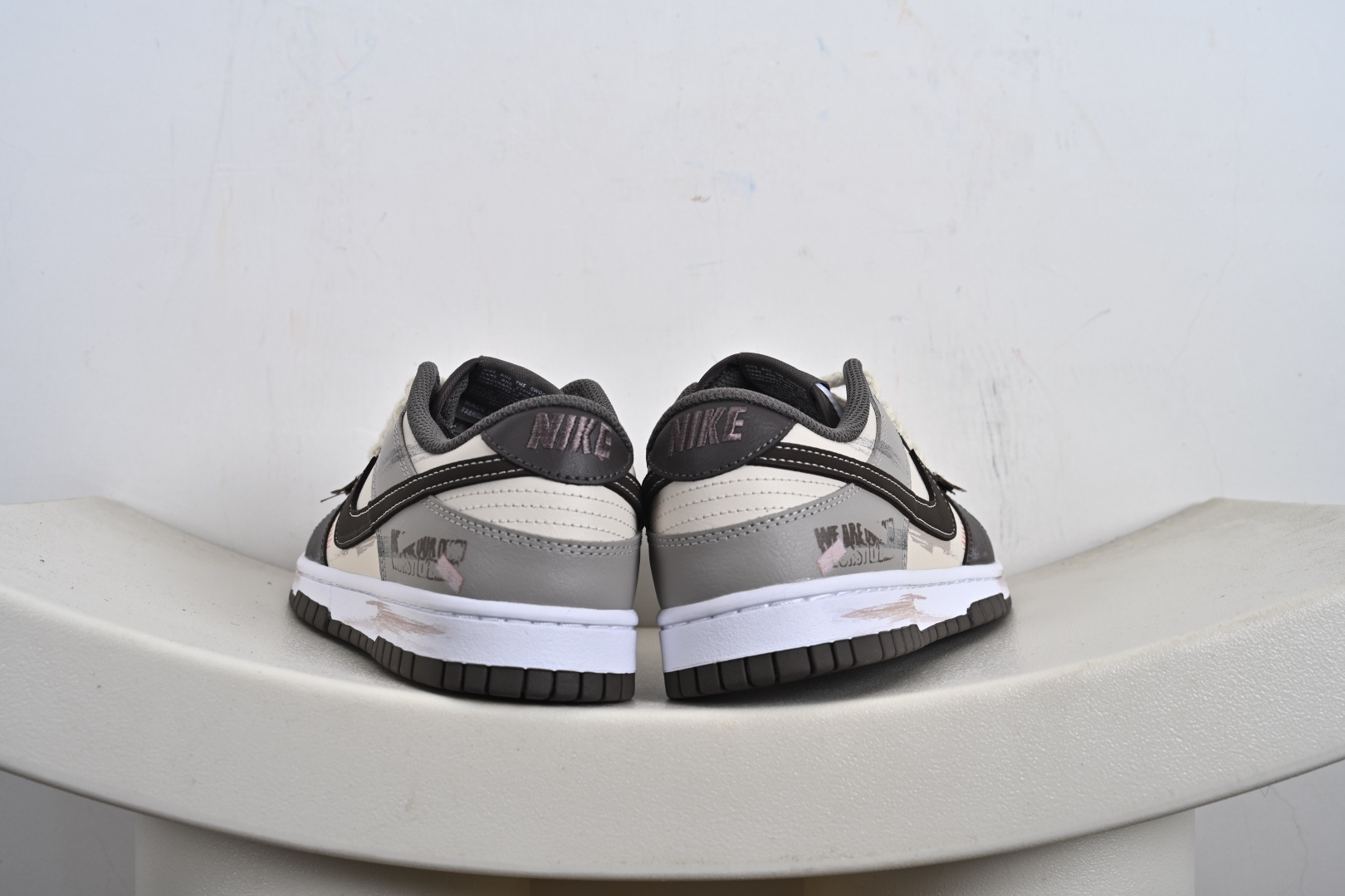 Nike SB Dunk Low 周年高端定制 低帮休闲板鞋 HF5441-111