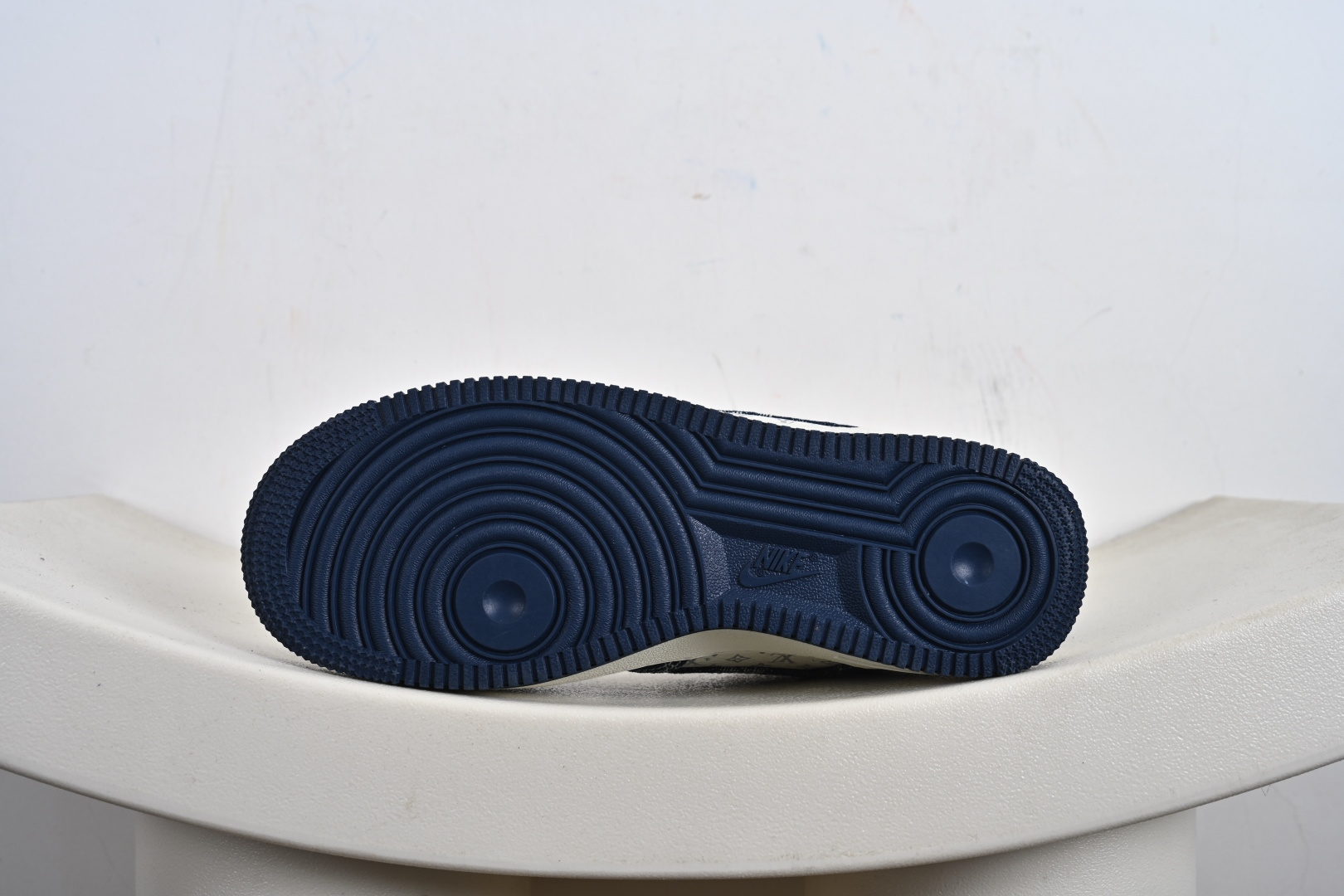 NIke Air Force 1 '07 Low 空军一号低帮 运动鞋 休闲鞋 YF9511-811