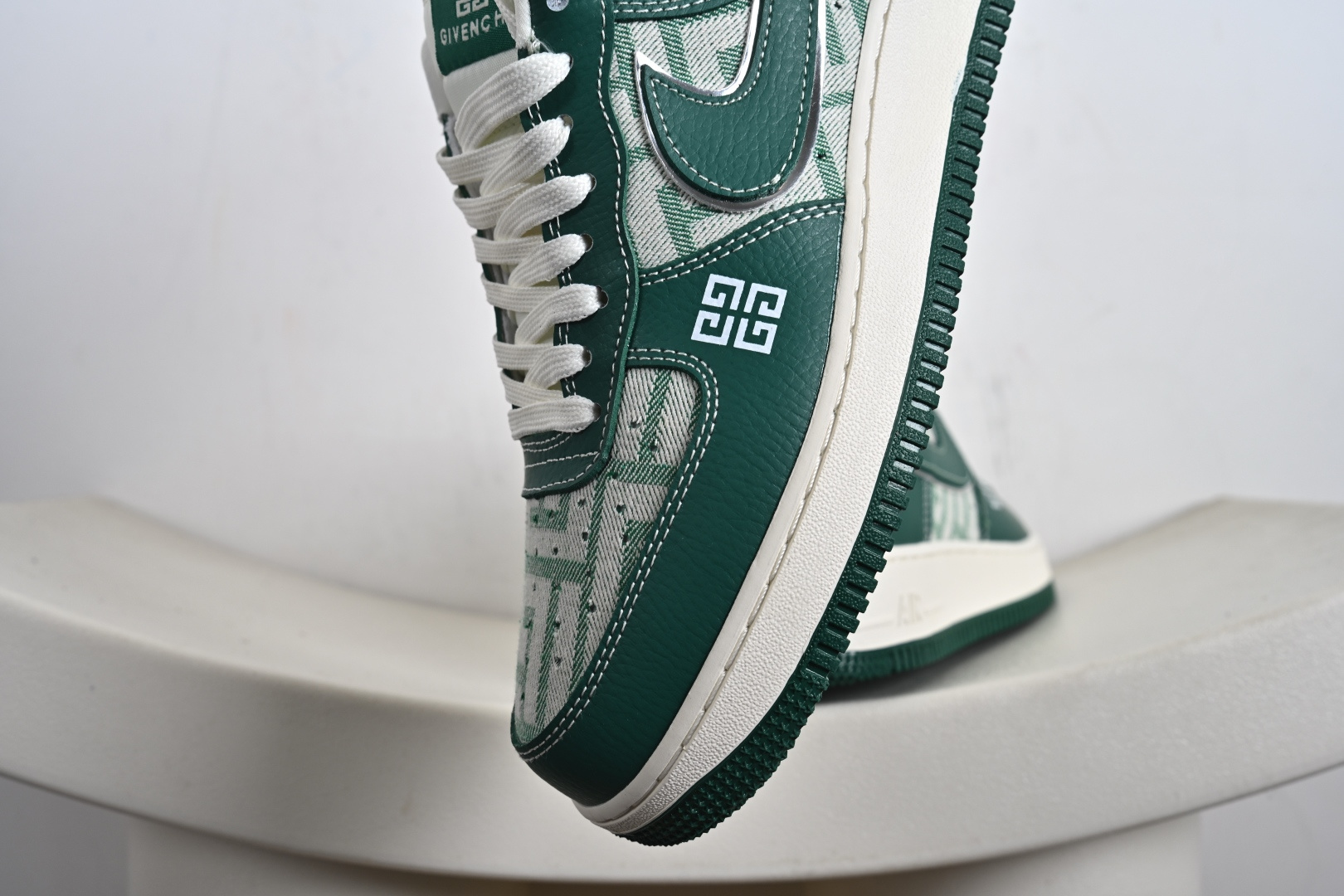 Givenchy x NK Air Force 1 Low 纪梵希 x 耐克 空军一号 低帮 联名绿色 DK0188-088