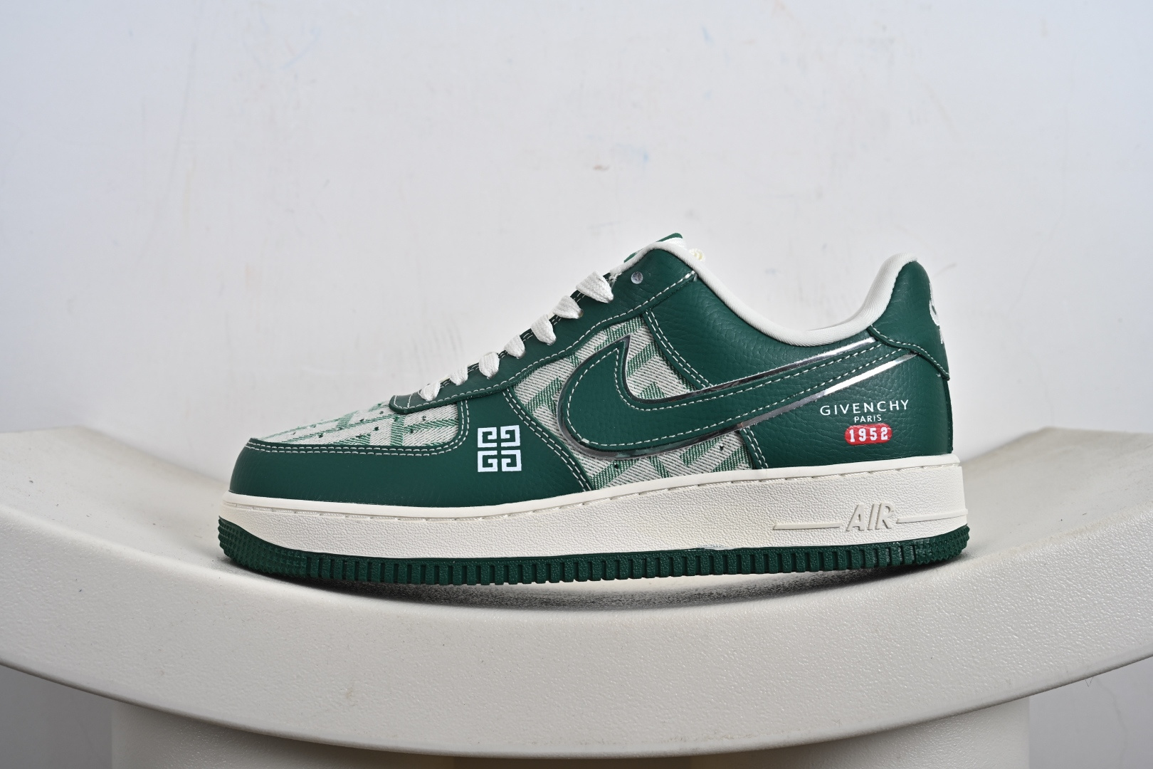 Givenchy x NK Air Force 1 Low 纪梵希 x 耐克 空军一号 低帮 联名绿色 DK0188-088