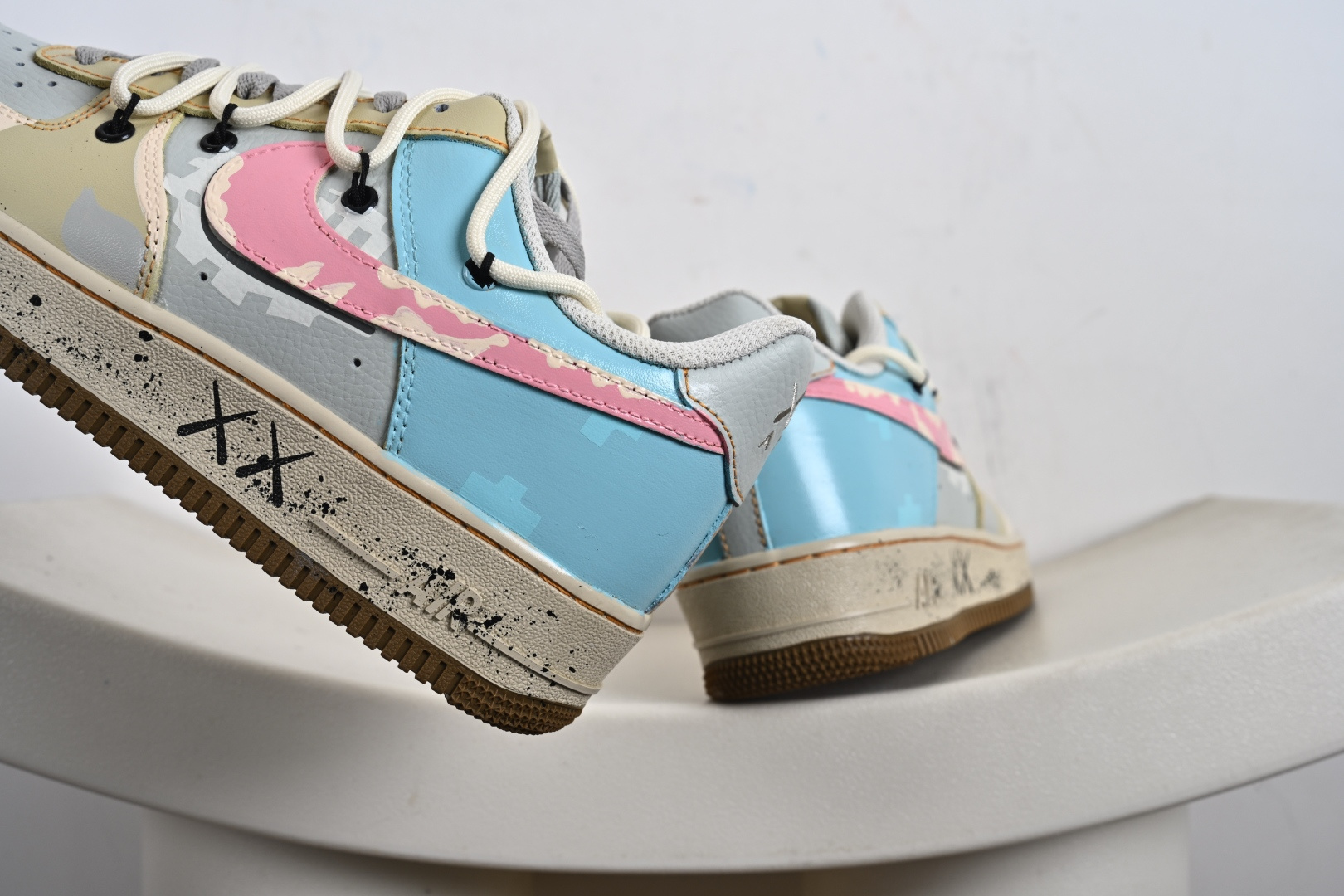 手涂绘鸦“柔迷彩航”Nike Air Force 1 “Soft Color Journey”空军号一定制板鞋 KS6869-101