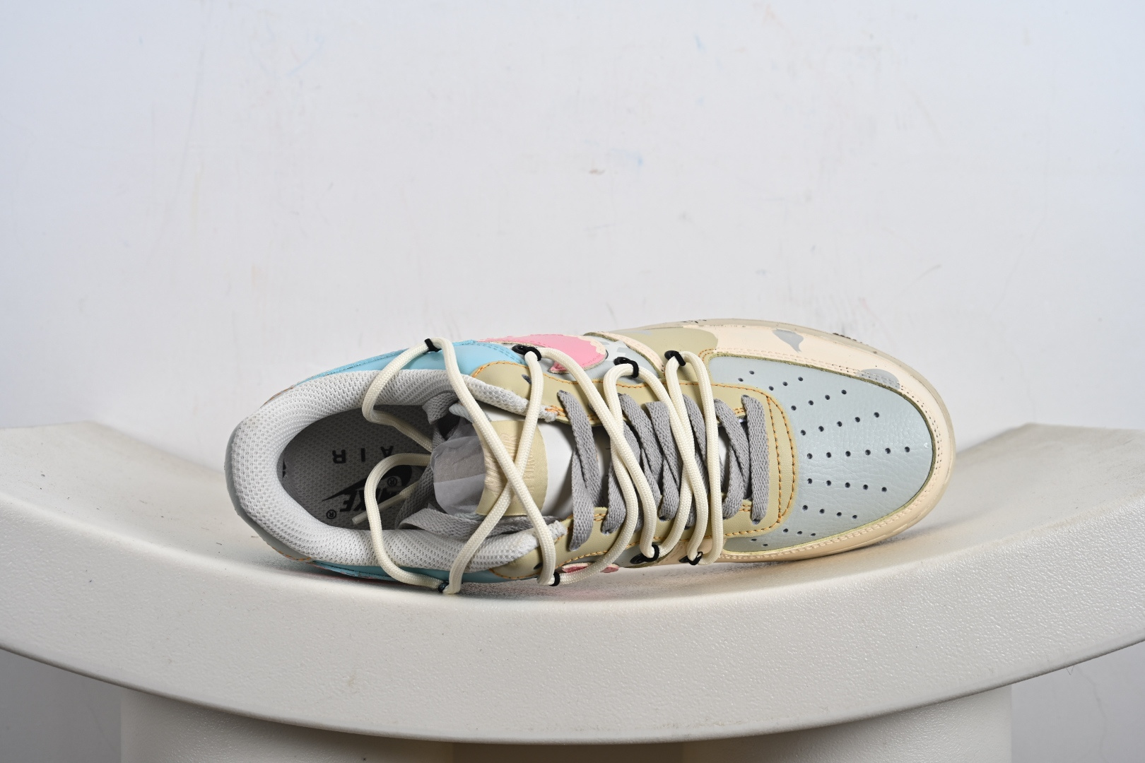 手涂绘鸦“柔迷彩航”Nike Air Force 1 “Soft Color Journey”空军号一定制板鞋 KS6869-101