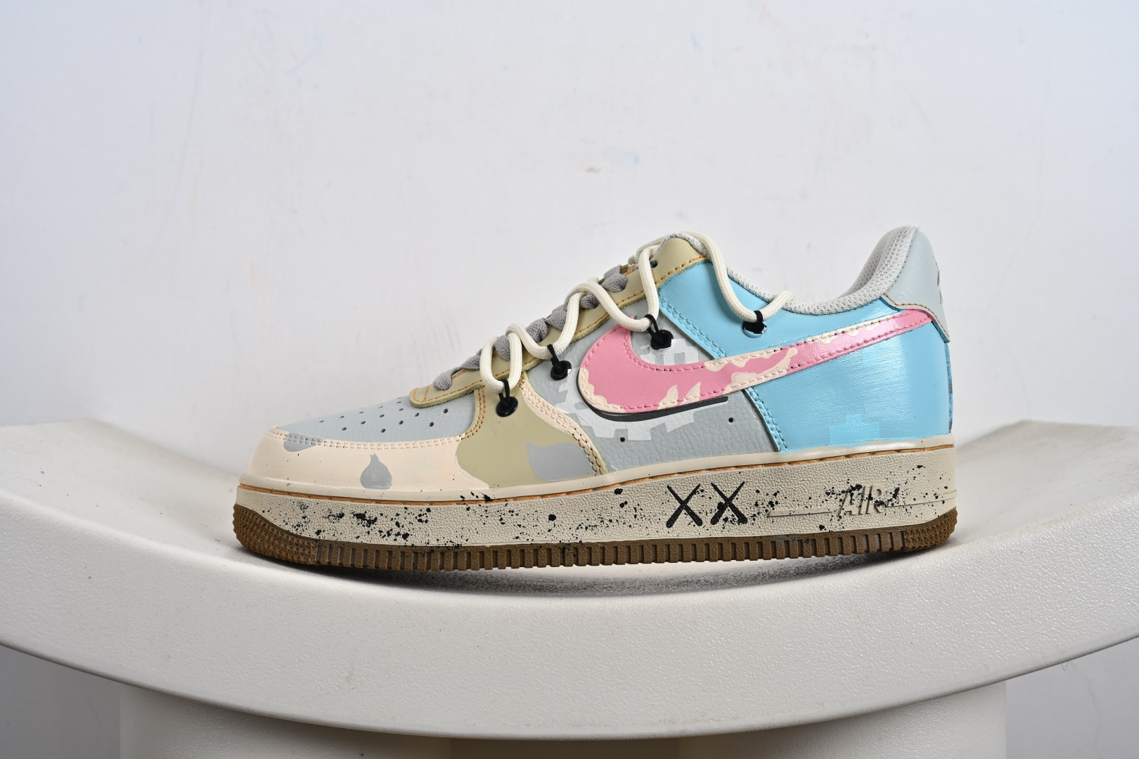 手涂绘鸦“柔迷彩航”Nike Air Force 1 “Soft Color Journey”空军号一定制板鞋 KS6869-101