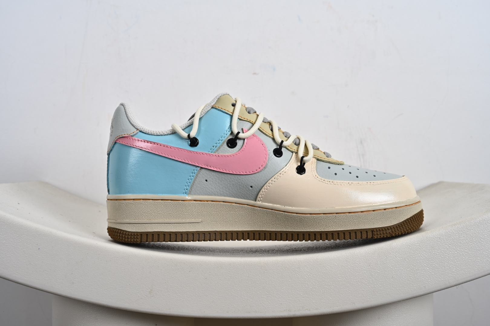 手涂绘鸦“柔迷彩航”Nike Air Force 1 “Soft Color Journey”空军号一定制板鞋 KS6869-101