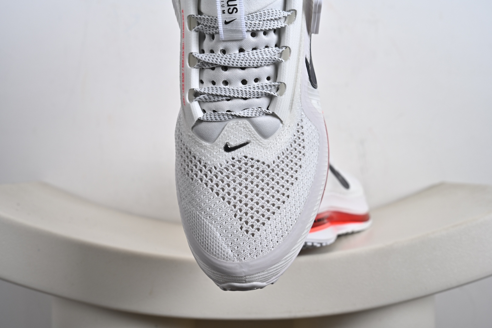 Nike Air Zoom NIKE PEGASUS PREMIUM耐克 新款气垫缓震休闲跑步鞋 HQ2592-002