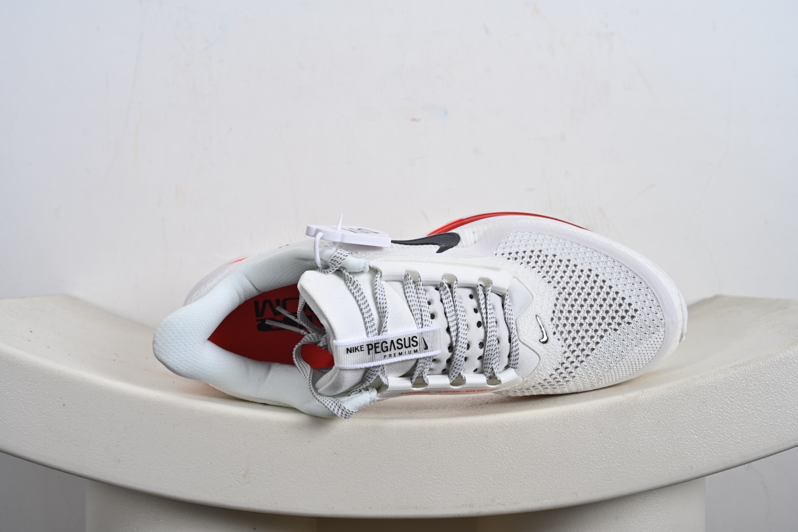 Nike Air Zoom NIKE PEGASUS PREMIUM耐克 新款气垫缓震休闲跑步鞋 HQ2592-002