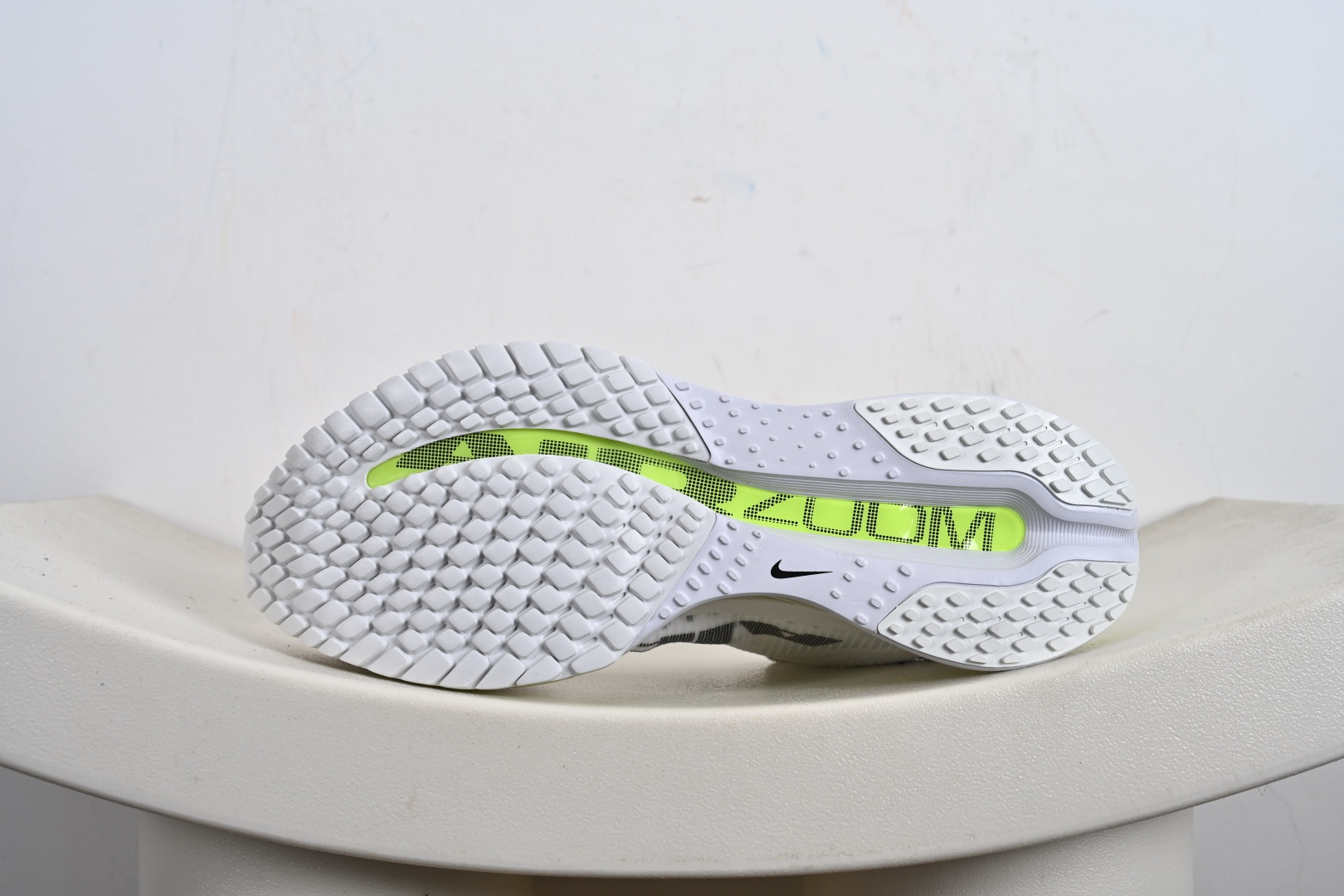 Nike Air Zoom NIKE PEGASUS PREMIUM耐克 新款气垫缓震休闲跑步鞋 HQ2592-002