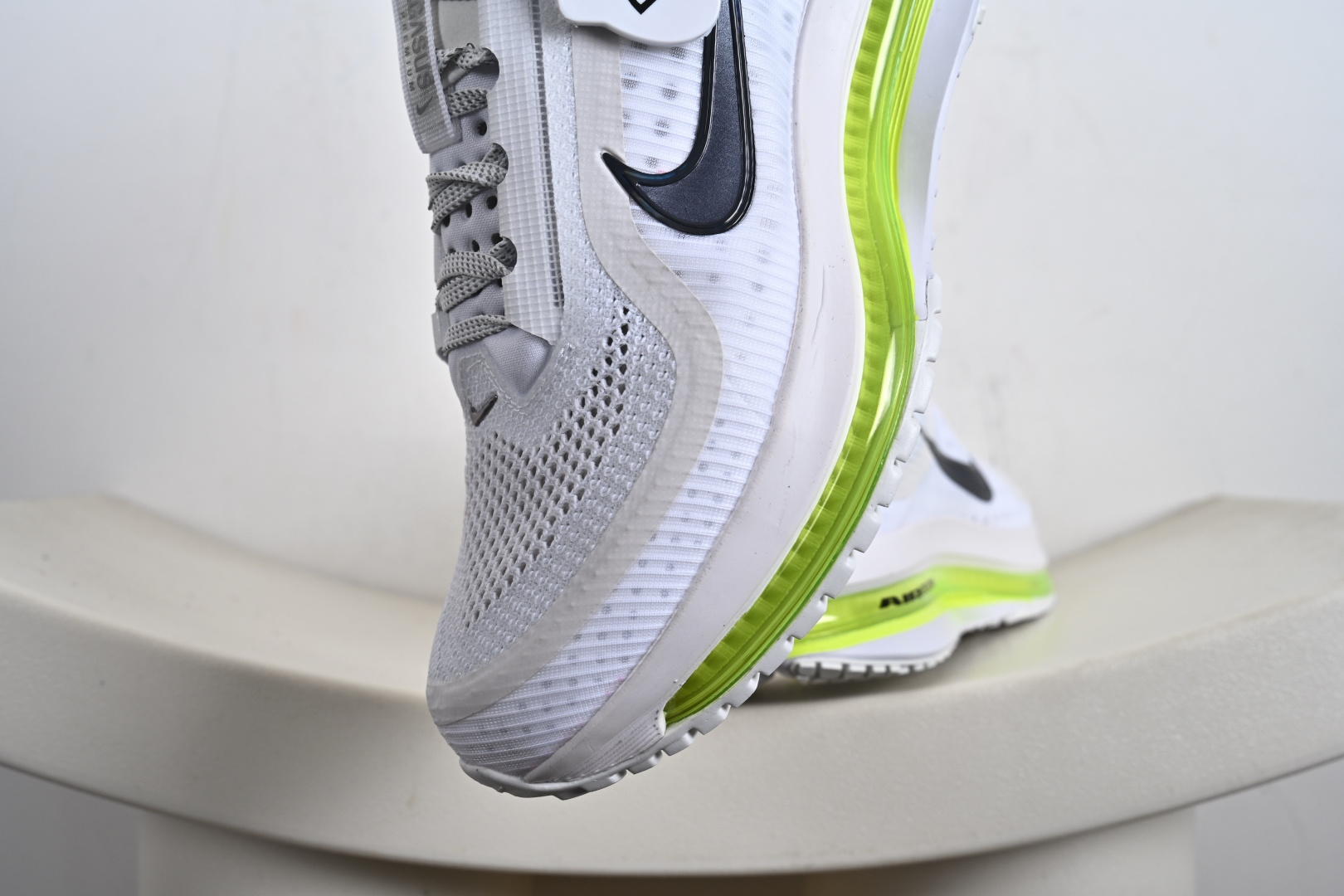 Nike Air Zoom NIKE PEGASUS PREMIUM耐克 新款气垫缓震休闲跑步鞋 HQ2592-002