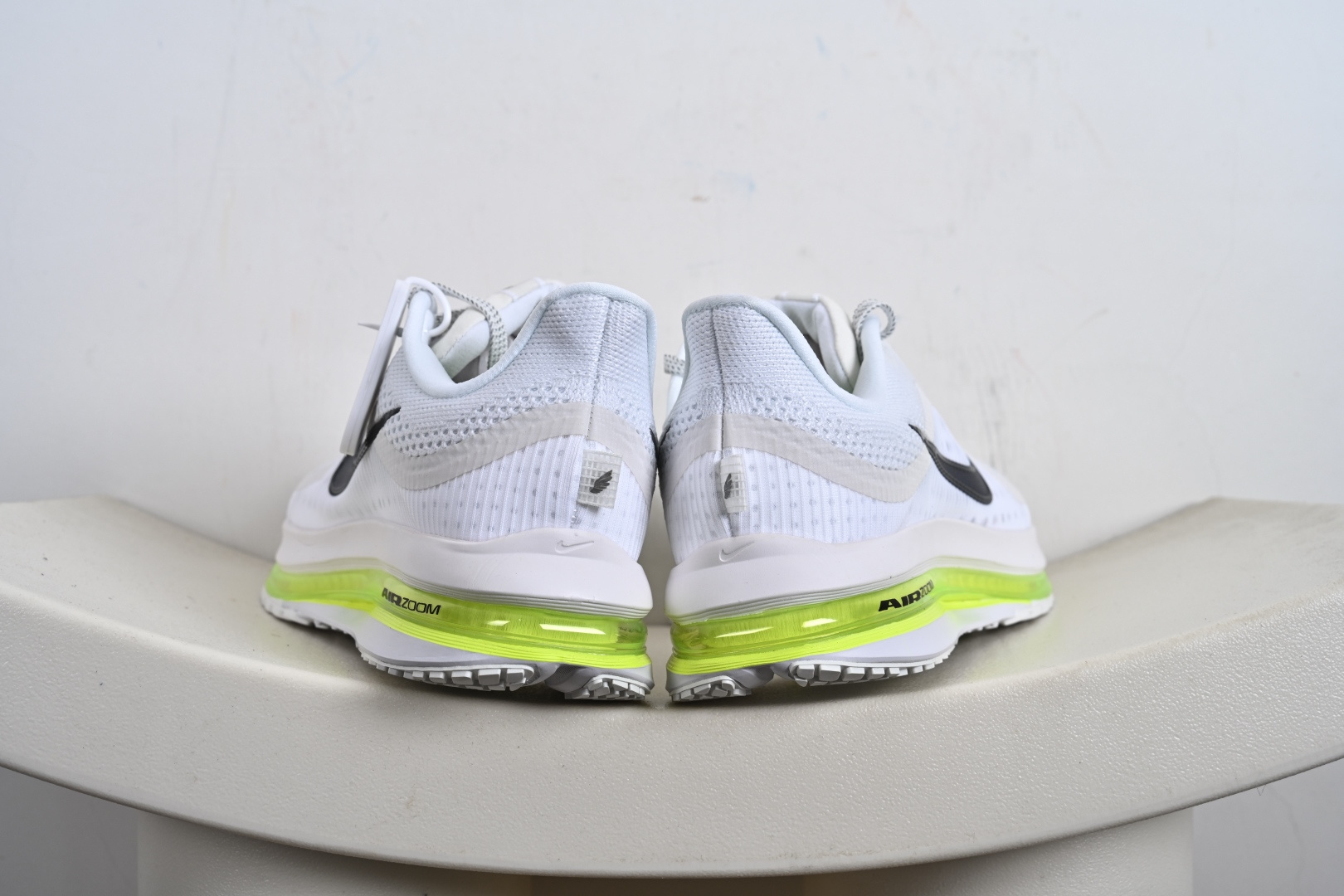 Nike Air Zoom NIKE PEGASUS PREMIUM耐克 新款气垫缓震休闲跑步鞋 HQ2592-002