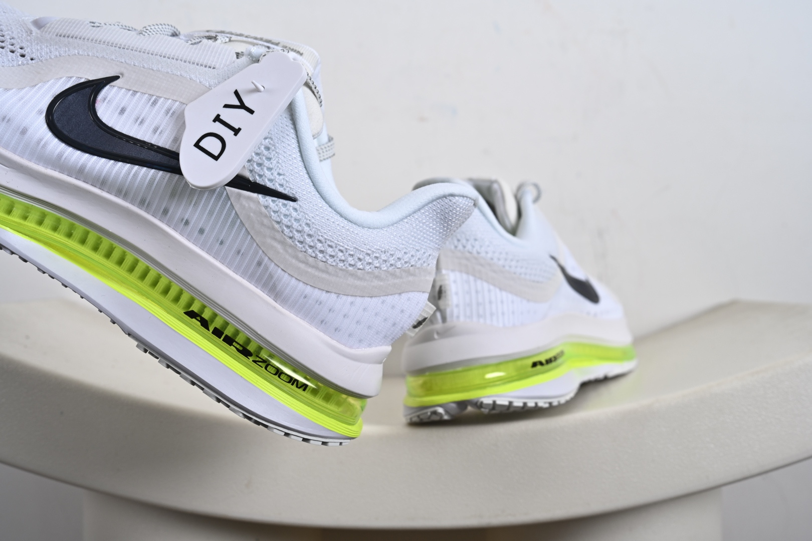 Nike Air Zoom NIKE PEGASUS PREMIUM耐克 新款气垫缓震休闲跑步鞋 HQ2592-002