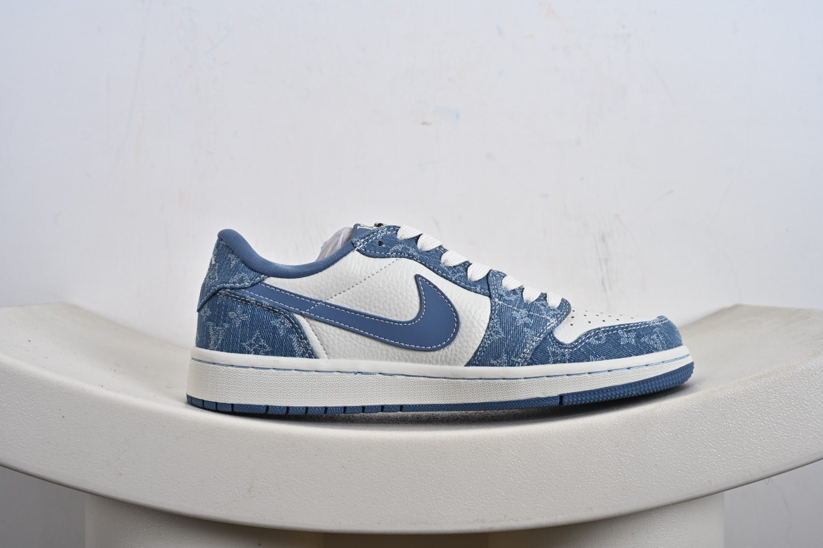 Travis Scott x Fragment Design x Air Jordan 1 Low SP AJ1 乔1 LV联名 天空蓝牛仔 低帮文化休闲板鞋 SC0601-056