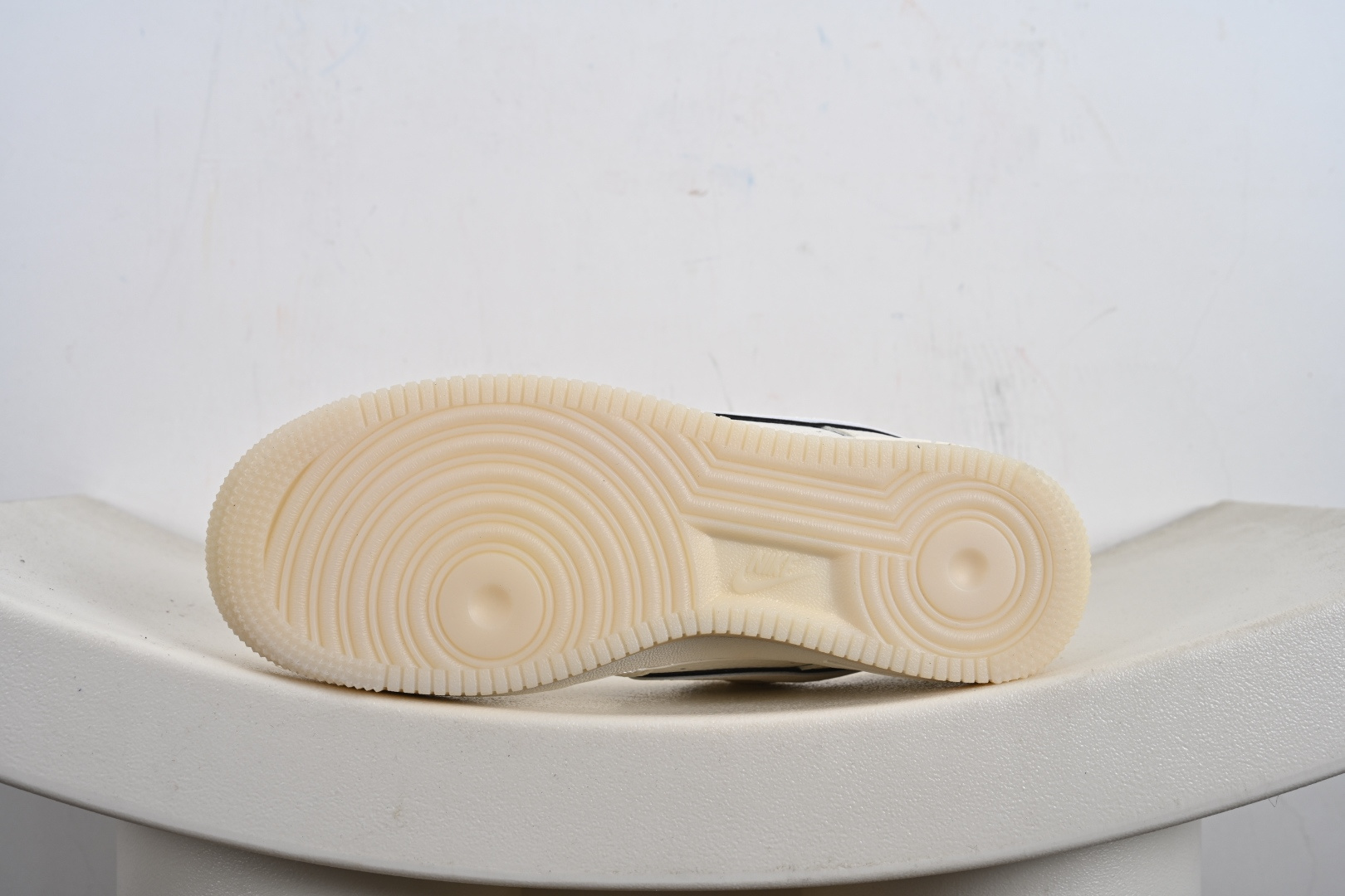 240 NIke Air Force 1 '07 Low “Supreme联名——米灰水晶底”空军一号 低帮 运动鞋 XX3168-193