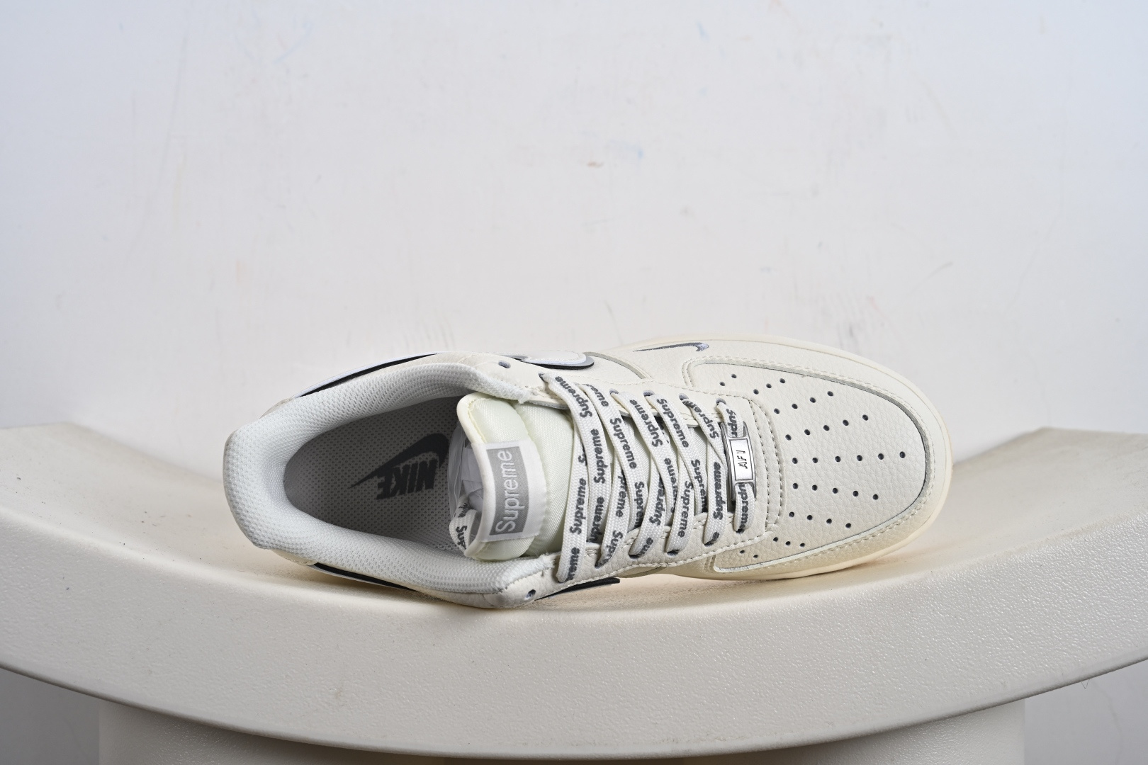 240 NIke Air Force 1 '07 Low “Supreme联名——米灰水晶底”空军一号 低帮 运动鞋 XX3168-193