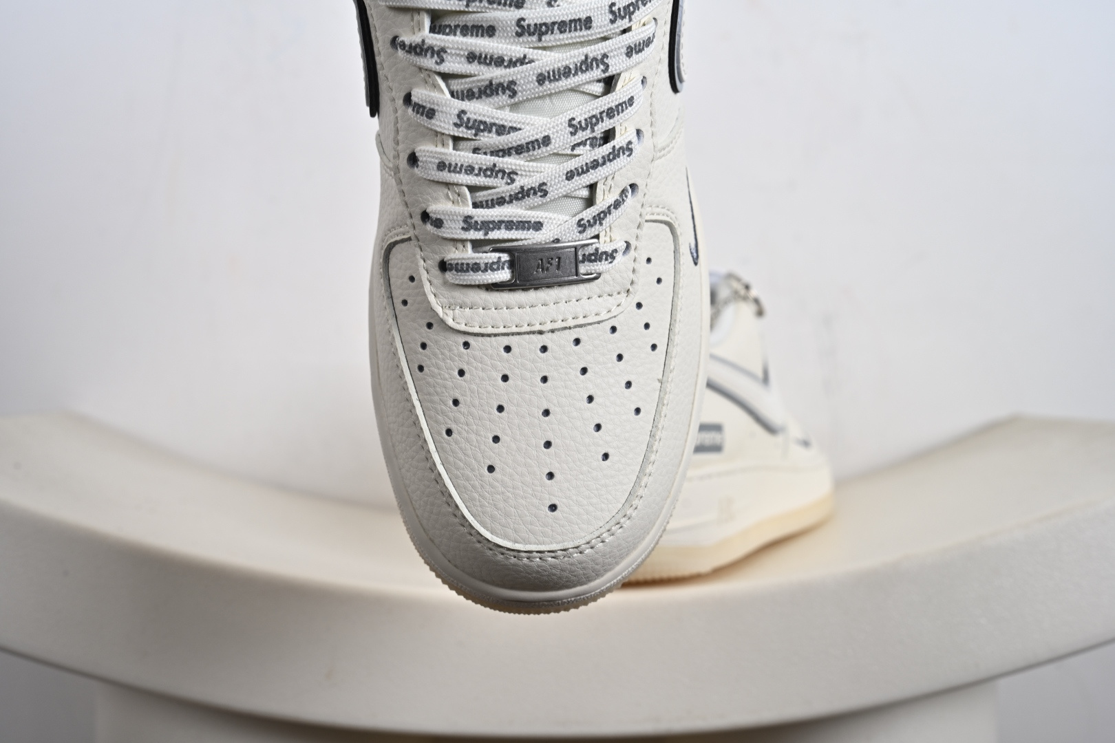 240 NIke Air Force 1 '07 Low “Supreme联名——米灰水晶底”空军一号 低帮 运动鞋 XX3168-193