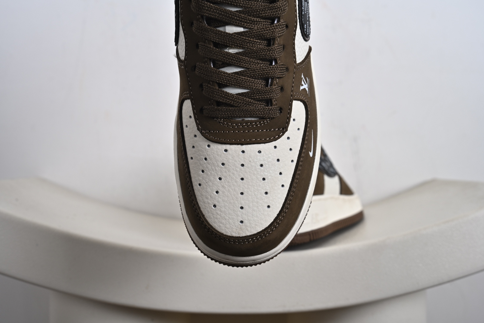 240 Nike Air Force1 07 low LV联名 定制空军 DK0188-086-Chinese UA Cheap High Quatity Brand Clothes Bags handbags Sneakers wholesale wholesaler seller from China Factory suppliers Fashion Clothing Shoes best Quality Beautiful Price 240 Nike Air Force1 07 low LV联名 定制空军 DK0188-086