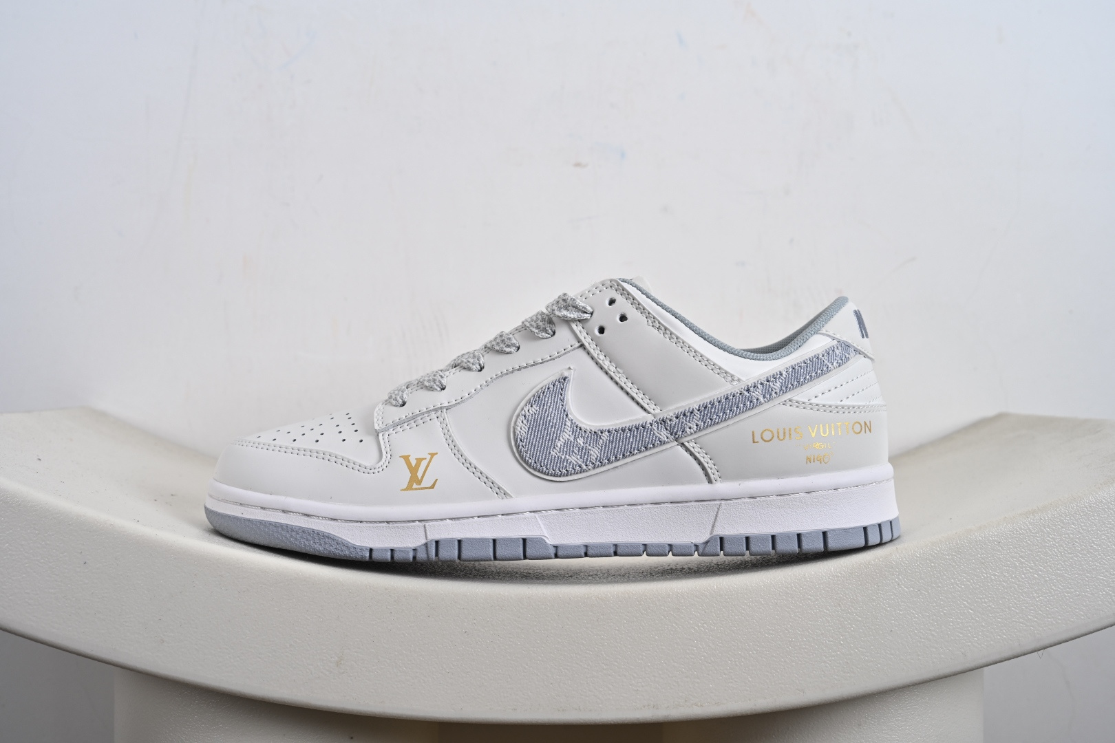Nike SB Dunk Low LV联名 灰牛仔勾 周年高端定制 低帮休闲板鞋 CS1688-126