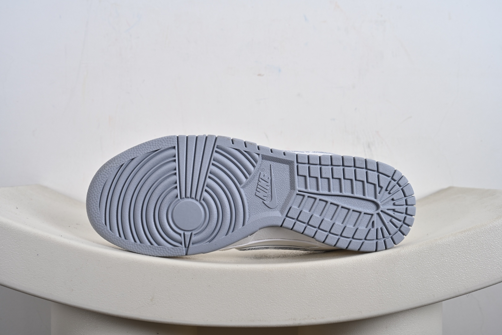 Nike SB Dunk Low LV联名 灰牛仔勾 周年高端定制 低帮休闲板鞋 CS1688-126