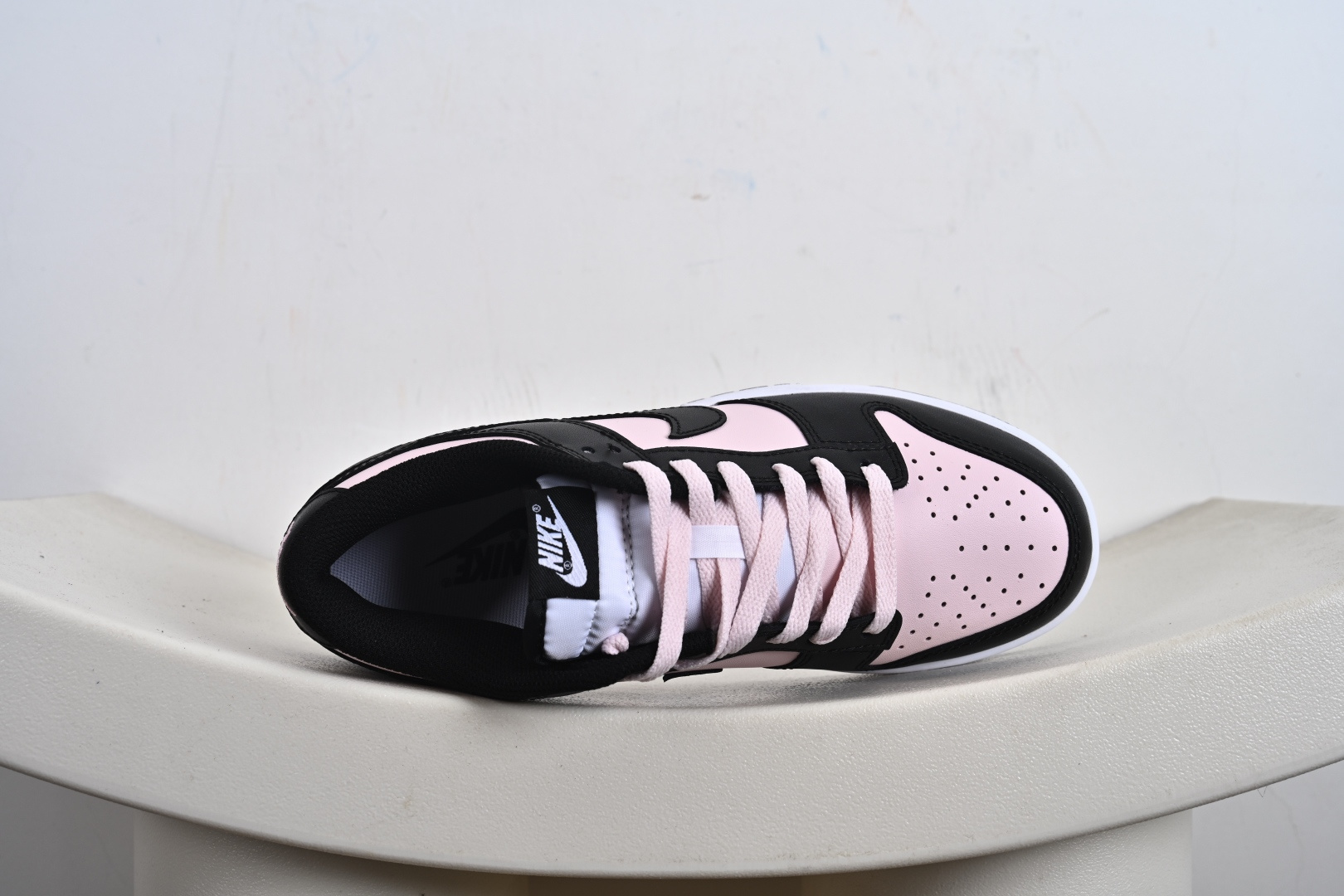 NK Dunk Low 樱花白桃 DD1391-100 此款以春日樱花为灵感