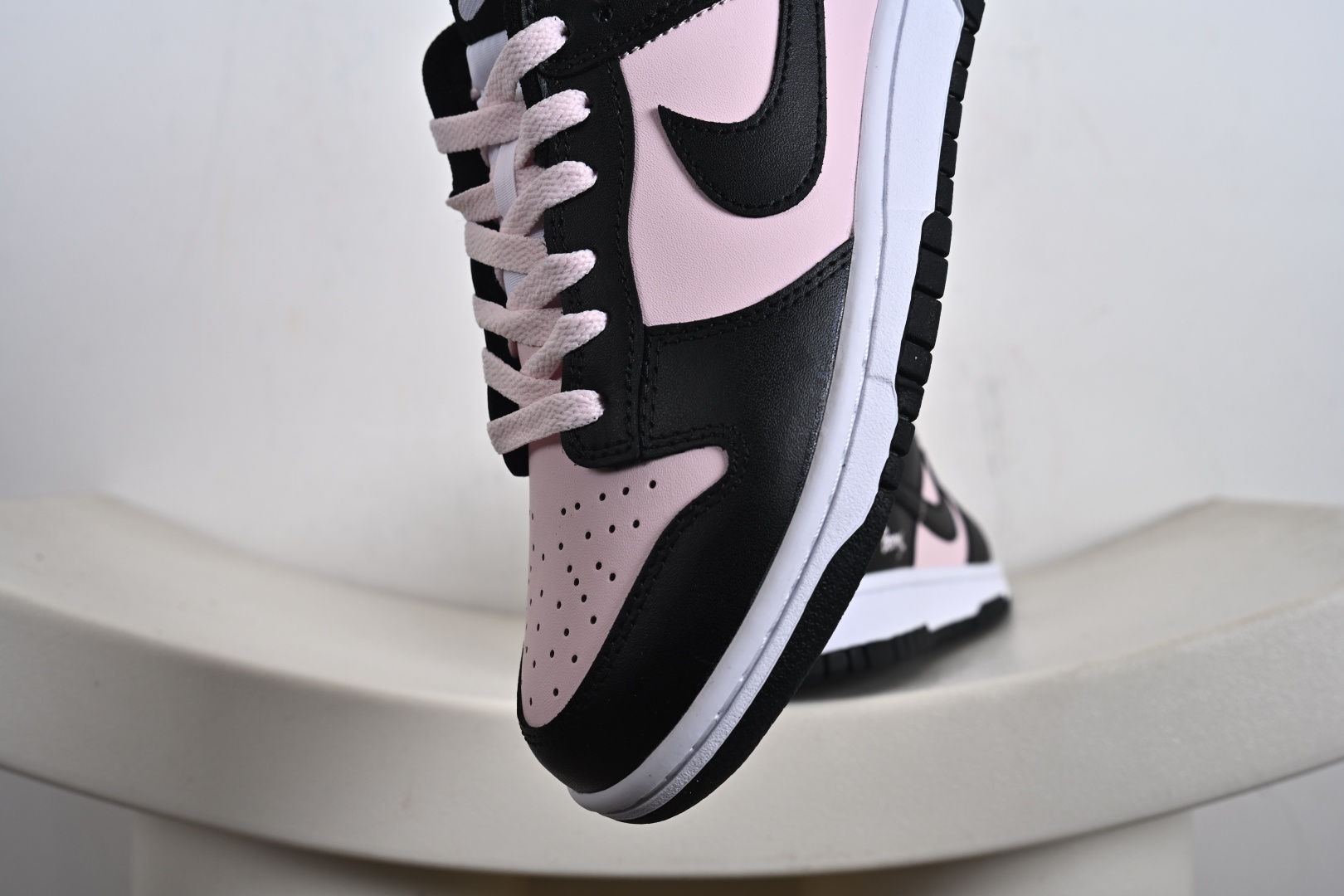 NK Dunk Low 樱花白桃 DD1391-100 此款以春日樱花为灵感