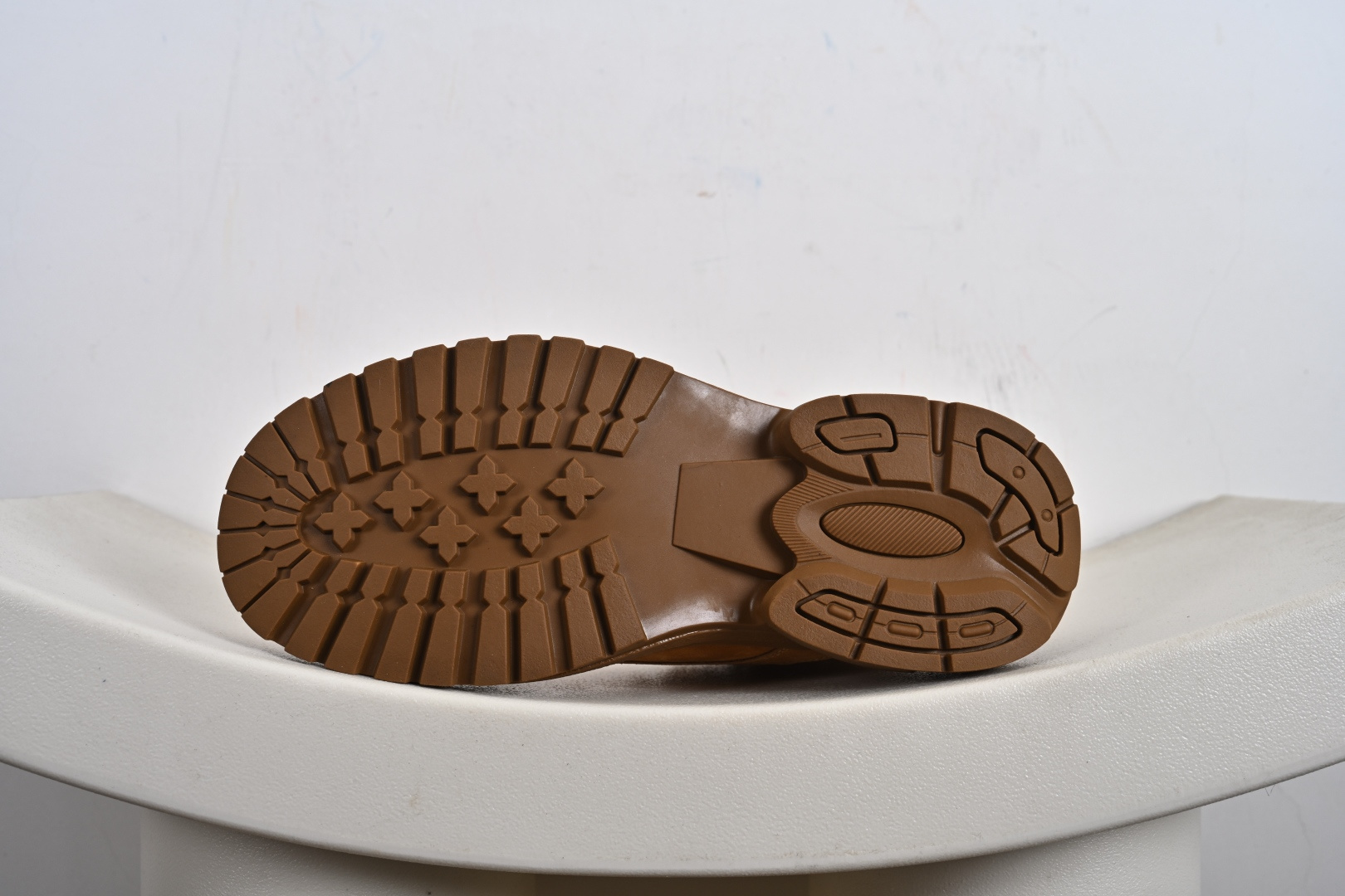 260 Timberland添柏岚/天伯伦户外中帮休闲大黄靴系列 TB10088-Chinese UA Cheap High Quatity Brand Clothes Bags handbags Sneakers wholesale wholesaler seller from China Factory suppliers Fashion Clothing Shoes best Quality Beautiful Price 260 Timberland添柏岚/天伯伦户外中帮休闲大黄靴系列 TB10088