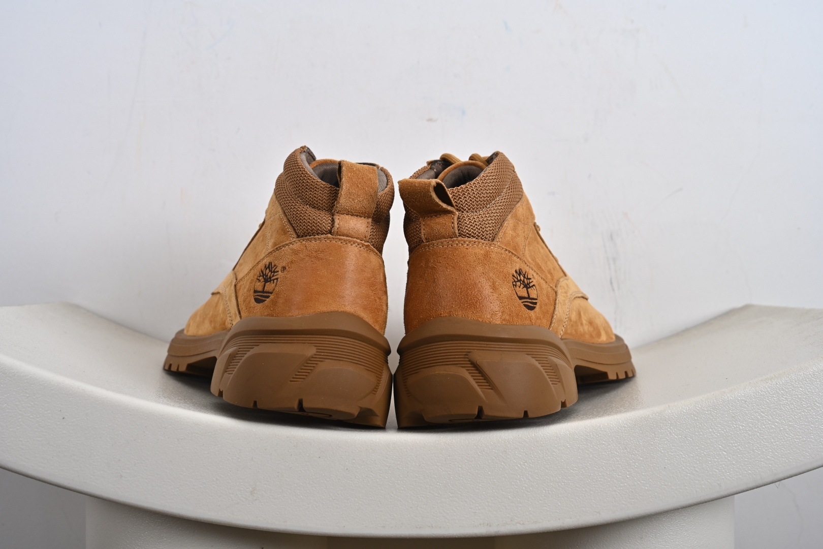 260 Timberland添柏岚/天伯伦户外中帮休闲大黄靴系列 TB10088-Chinese UA Cheap High Quatity Brand Clothes Bags handbags Sneakers wholesale wholesaler seller from China Factory suppliers Fashion Clothing Shoes best Quality Beautiful Price 260 Timberland添柏岚/天伯伦户外中帮休闲大黄靴系列 TB10088