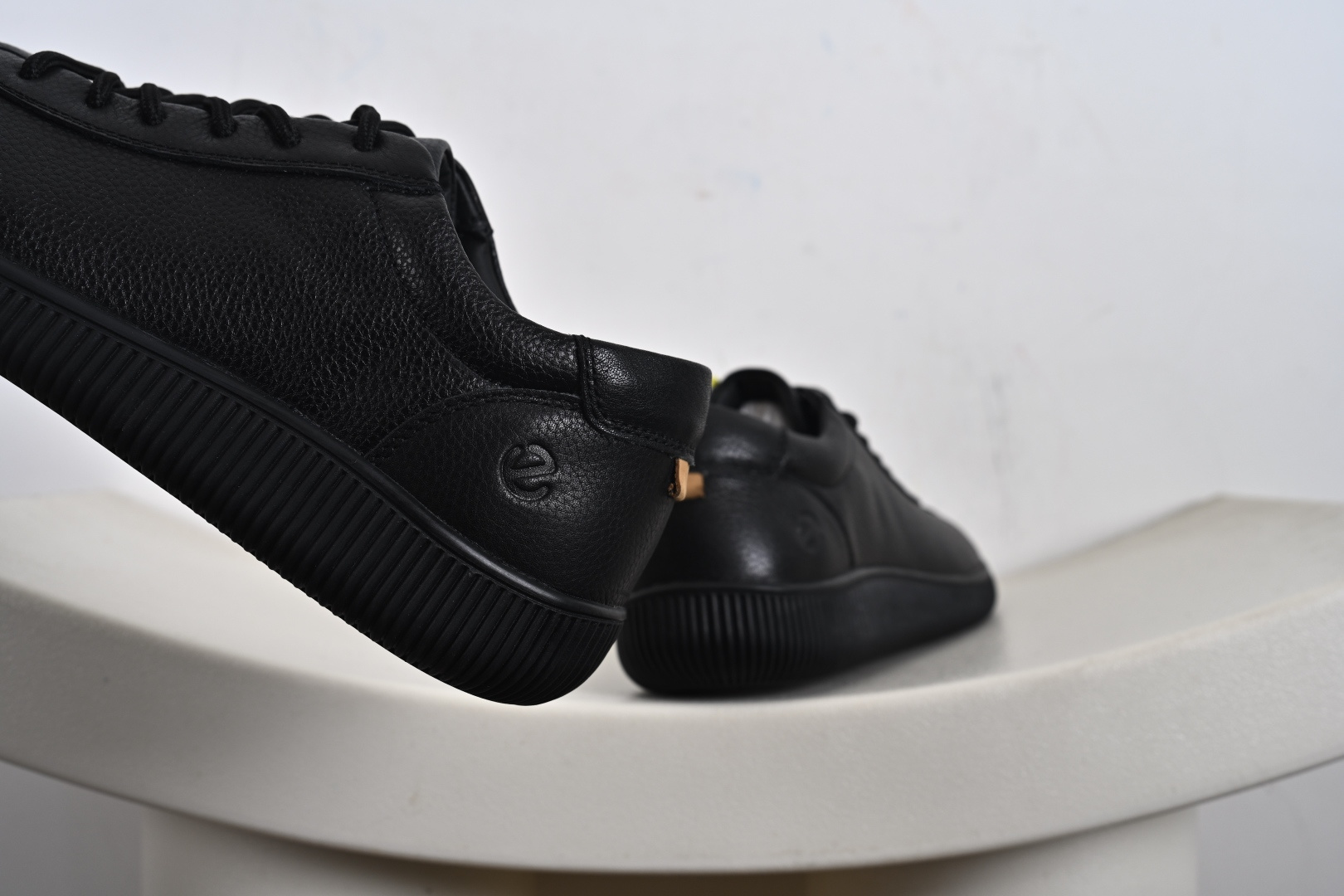 240 ECCO爱步登山鞋男款 舒适户外运动越野跑鞋健步BIOMC踪迹系列