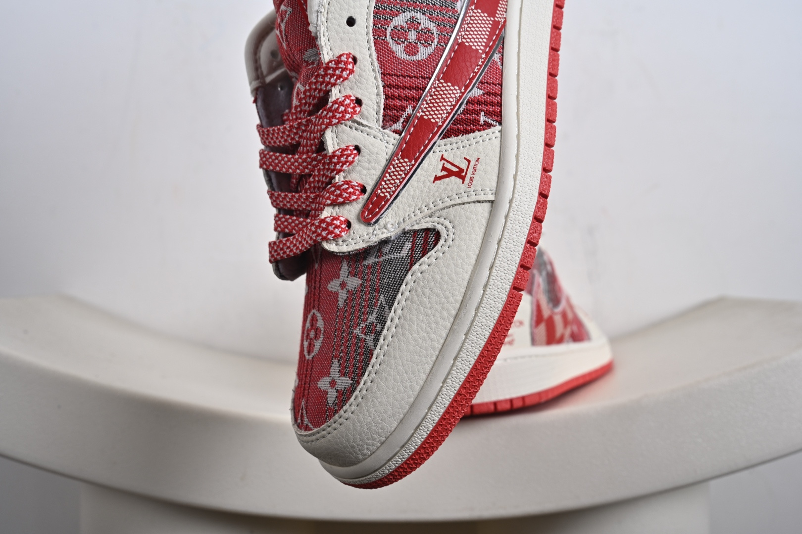 Travis Scott x Fragment Design x Jordan Air Jordan 1 Low SP “路易威登LV联名---奶白红帆布LV印花” XS2025-067