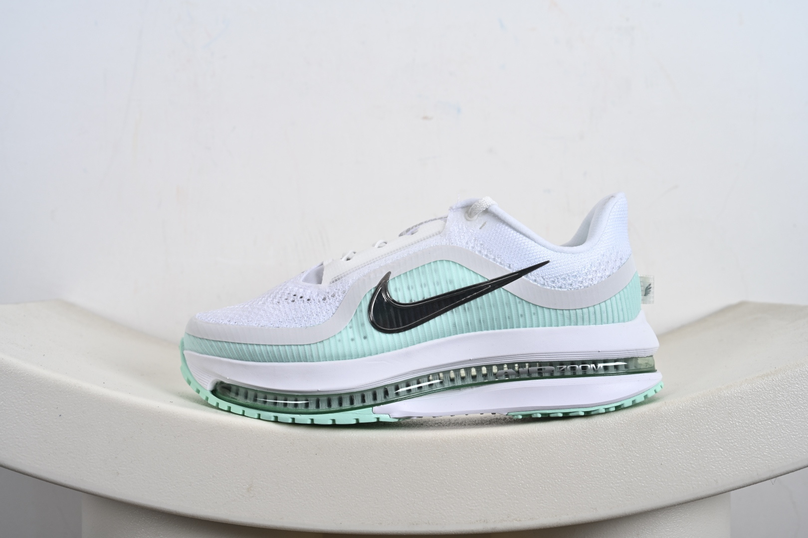 Nike Air Zoom Pegasus Premium 耐克网面全掌气垫缓震跑鞋 HQ2593-103