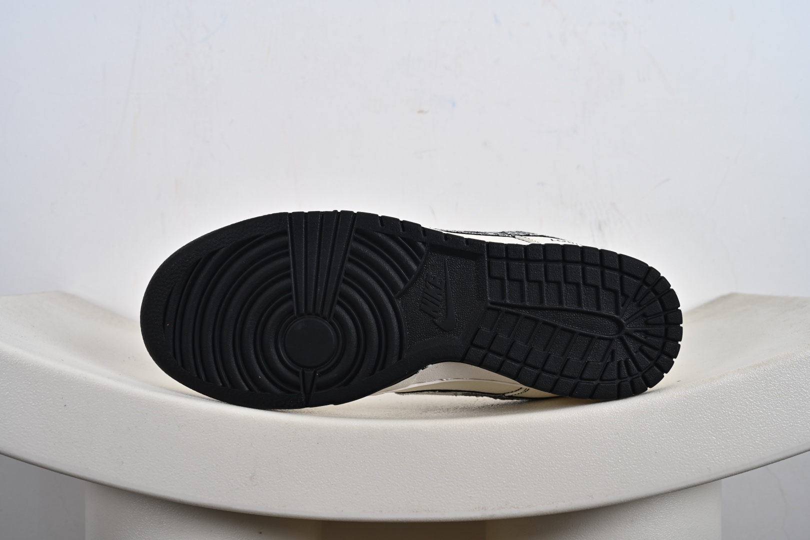 260 Nike SB Dunk Low 高端定制联名 JP1628-027