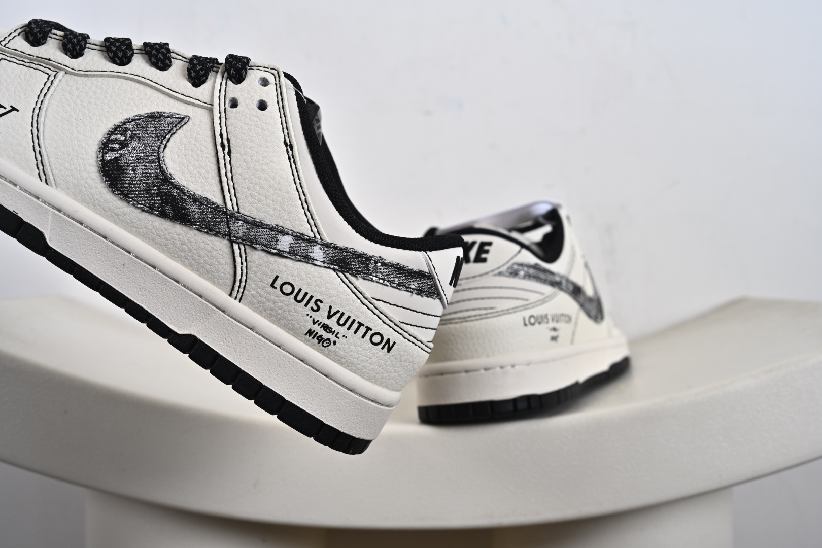 260 Nike SB Dunk Low 高端定制联名 JP1628-027