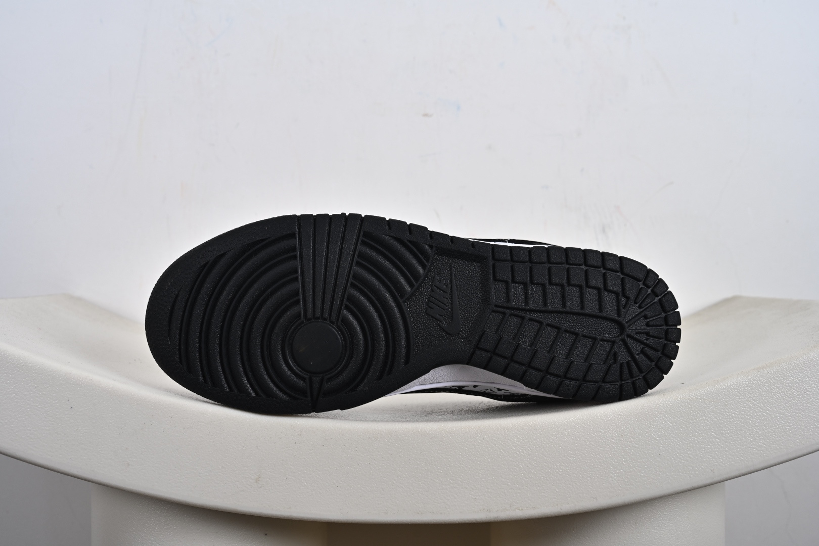 260 Nike SB Dunk Low“LV联名——红标印花” 周年高端定制 低帮休闲板鞋 CS1688-129-Chinese UA Cheap High Quatity Brand Clothes Bags handbags Sneakers wholesale wholesaler seller from China Factory suppliers Fashion Clothing Shoes best Quality Beautiful Price 260 Nike SB Dunk Low“LV联名——红标印花” 周年高端定制 低帮休闲板鞋 CS1688-129