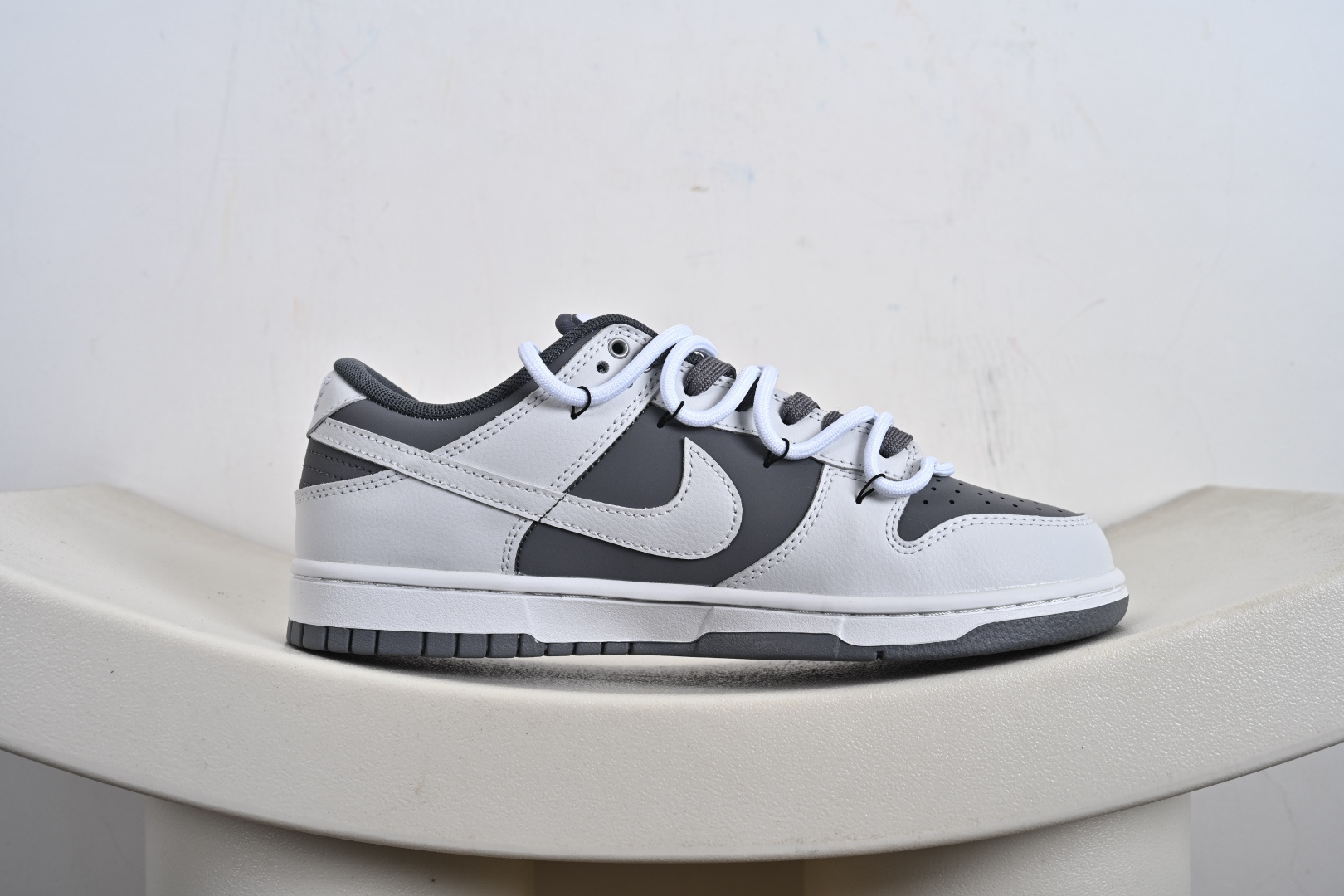 Nike Dunk Low 封狼居胥 白灰 当白与灰化作鞋身主调 WG0528-111