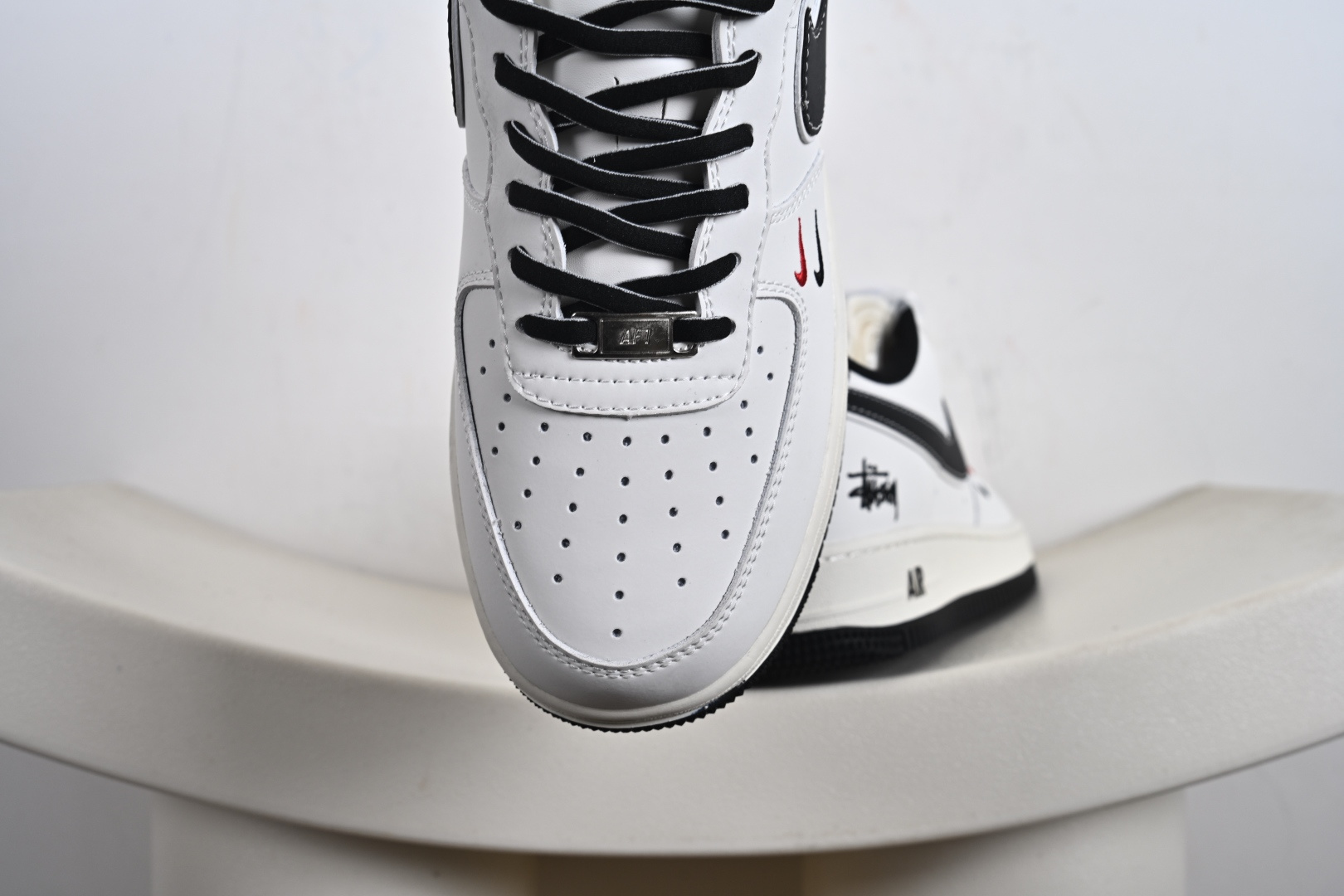 Nike Air Force 1'07 Low 斯图西联名 米黑勾黑底 空军一号低帮休闲板鞋 CS5288-037