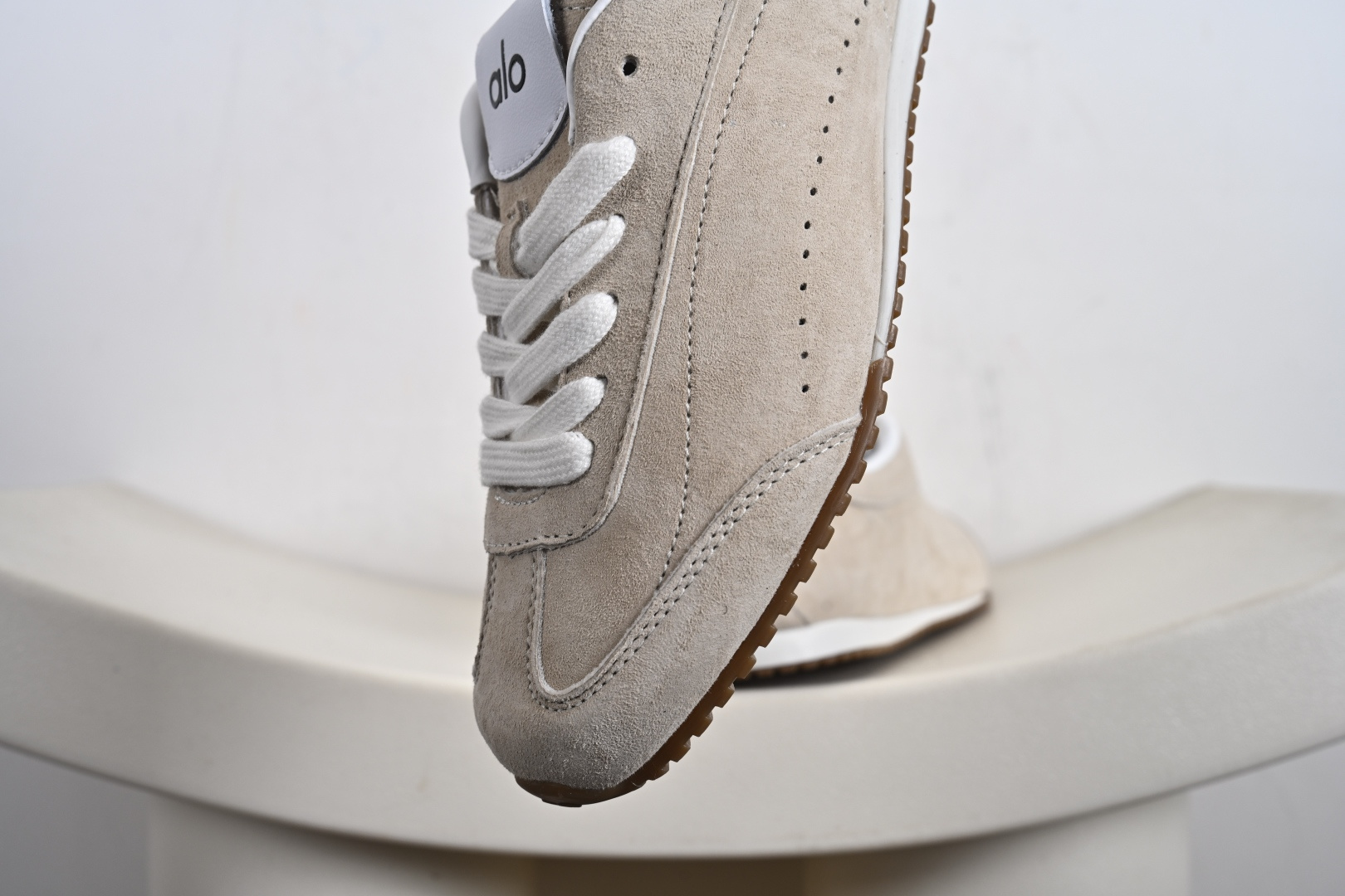 200 Alo Yoga Sunset Sneaker 徳训生活休闲鞋 黑色 A0891U-Black A0891U_CREAM-Chinese UA Cheap High Quatity Brand Clothes Bags handbags Sneakers wholesale wholesaler seller from China Factory suppliers Fashion Clothing Shoes best Quality Beautiful Price 200 Alo Yoga Sunset Sneaker 徳训生活休闲鞋 黑色 A0891U-Black A0891U_CREAM