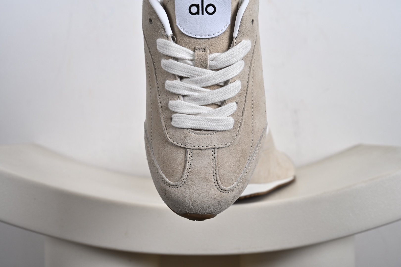 200 Alo Yoga Sunset Sneaker 徳训生活休闲鞋 黑色 A0891U-Black A0891U_CREAM-Chinese UA Cheap High Quatity Brand Clothes Bags handbags Sneakers wholesale wholesaler seller from China Factory suppliers Fashion Clothing Shoes best Quality Beautiful Price 200 Alo Yoga Sunset Sneaker 徳训生活休闲鞋 黑色 A0891U-Black A0891U_CREAM