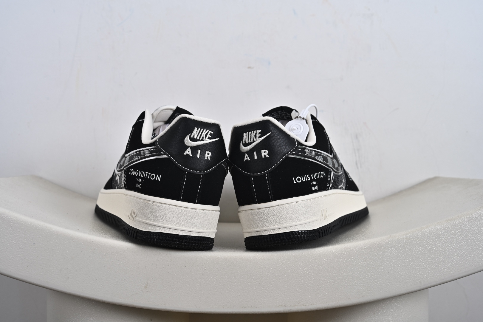 高端定制Nike Air Force 1 '07 Low “路易威登LV联名--- 黑灰格子帆布印花” 高端定制 低帮休闲板鞋 XL1979-108-莆田鞋,莆田鞋货源,高仿鞋,高仿鞋货源,安福档口,莆田高仿鞋,莆田鞋批发,高仿鞋批发,莆田高仿运动鞋,高仿运动鞋,莆田运动鞋 高端定制Nike Air Force 1 '07 Low “路易威登LV联名--- 黑灰格子帆布印花” 高端定制 低帮休闲板鞋 XL1979-108