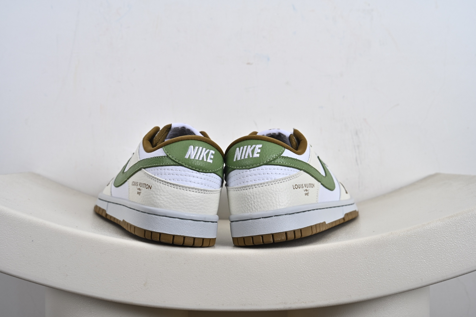 Nike SB Dunk Low LV联名 白绿棕 高端定制 低帮休闲板鞋 SC0601-476