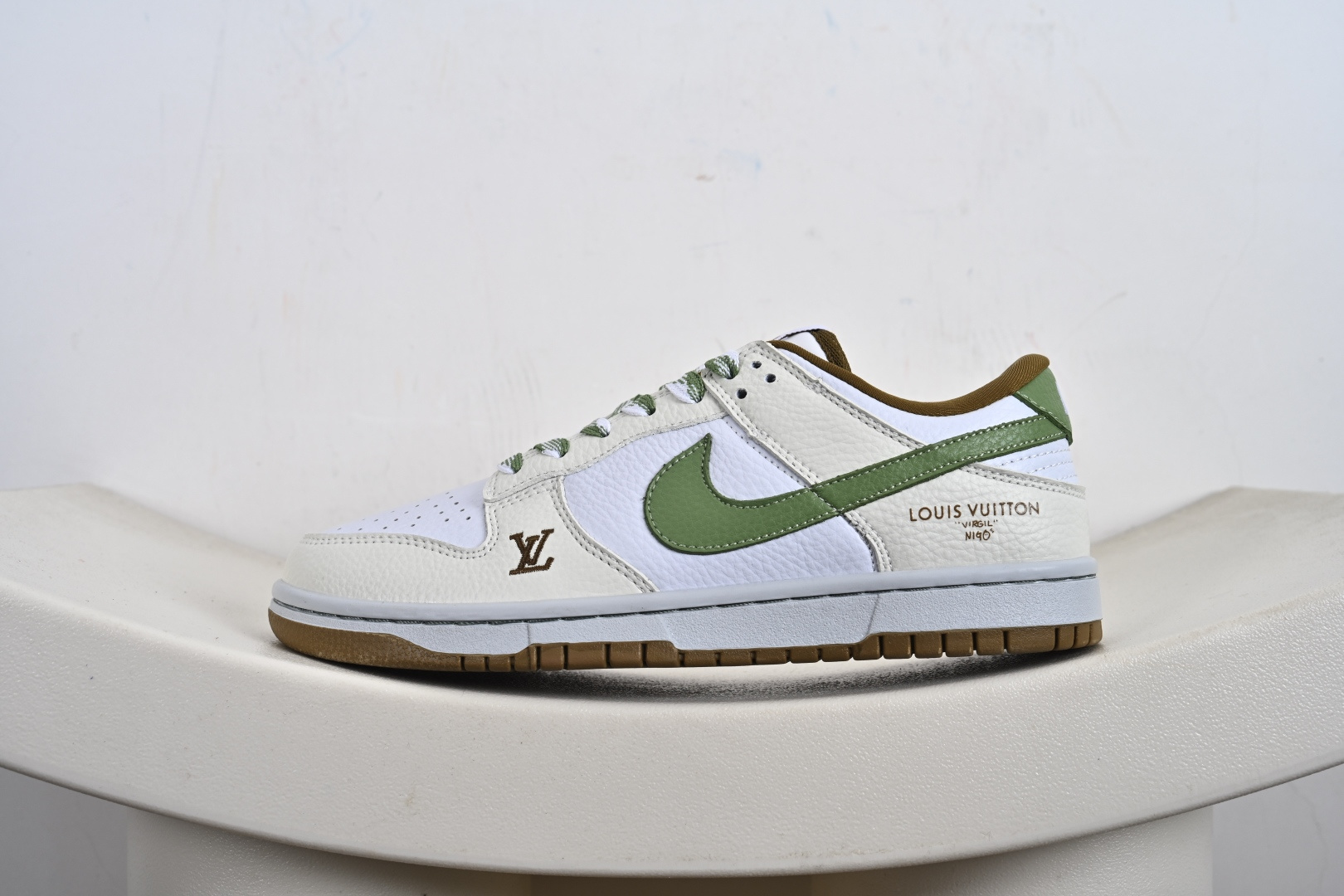 Nike SB Dunk Low LV联名 白绿棕 高端定制 低帮休闲板鞋 SC0601-476