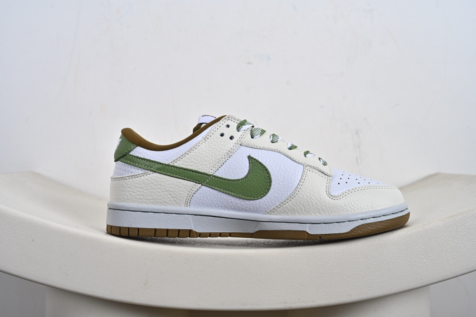 Nike SB Dunk Low LV联名 白绿棕 高端定制 低帮休闲板鞋 SC0601-476